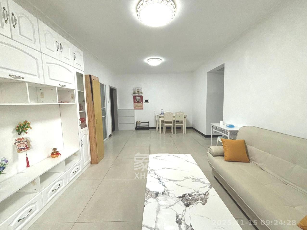 中信文化广场（中信新城二期）  2室2厅1卫    1600.0元/月室内图