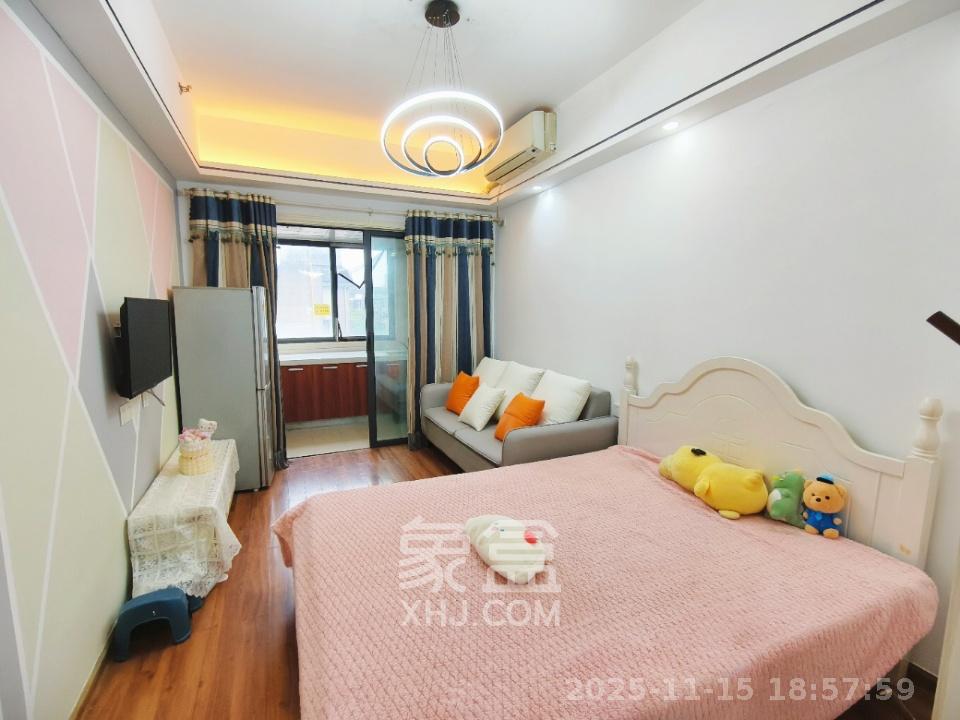 中建木莲工社  1室1厅1卫    1700.0元/月室内图