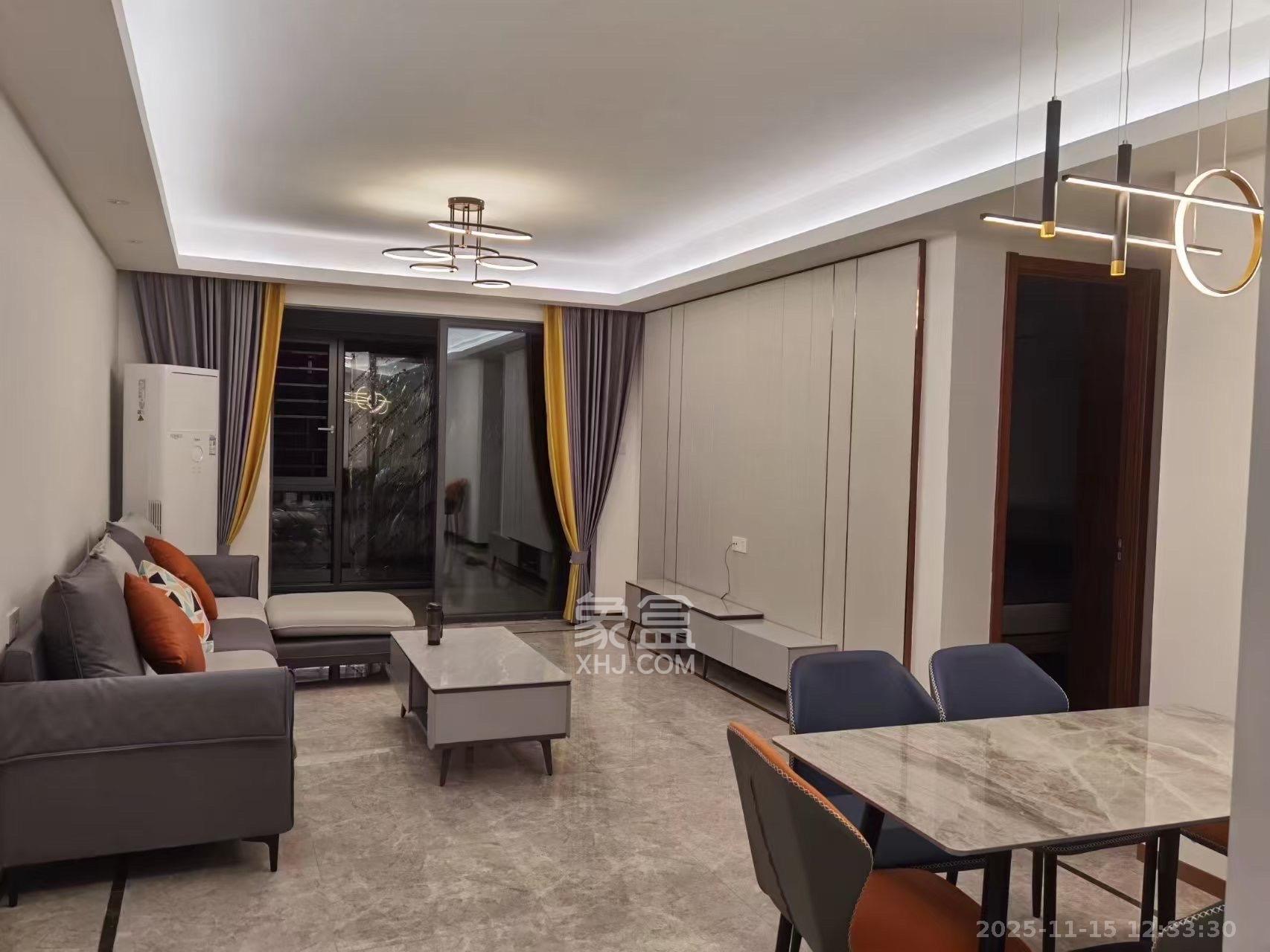 旭辉都会山  3室2厅2卫    4000.0元/月