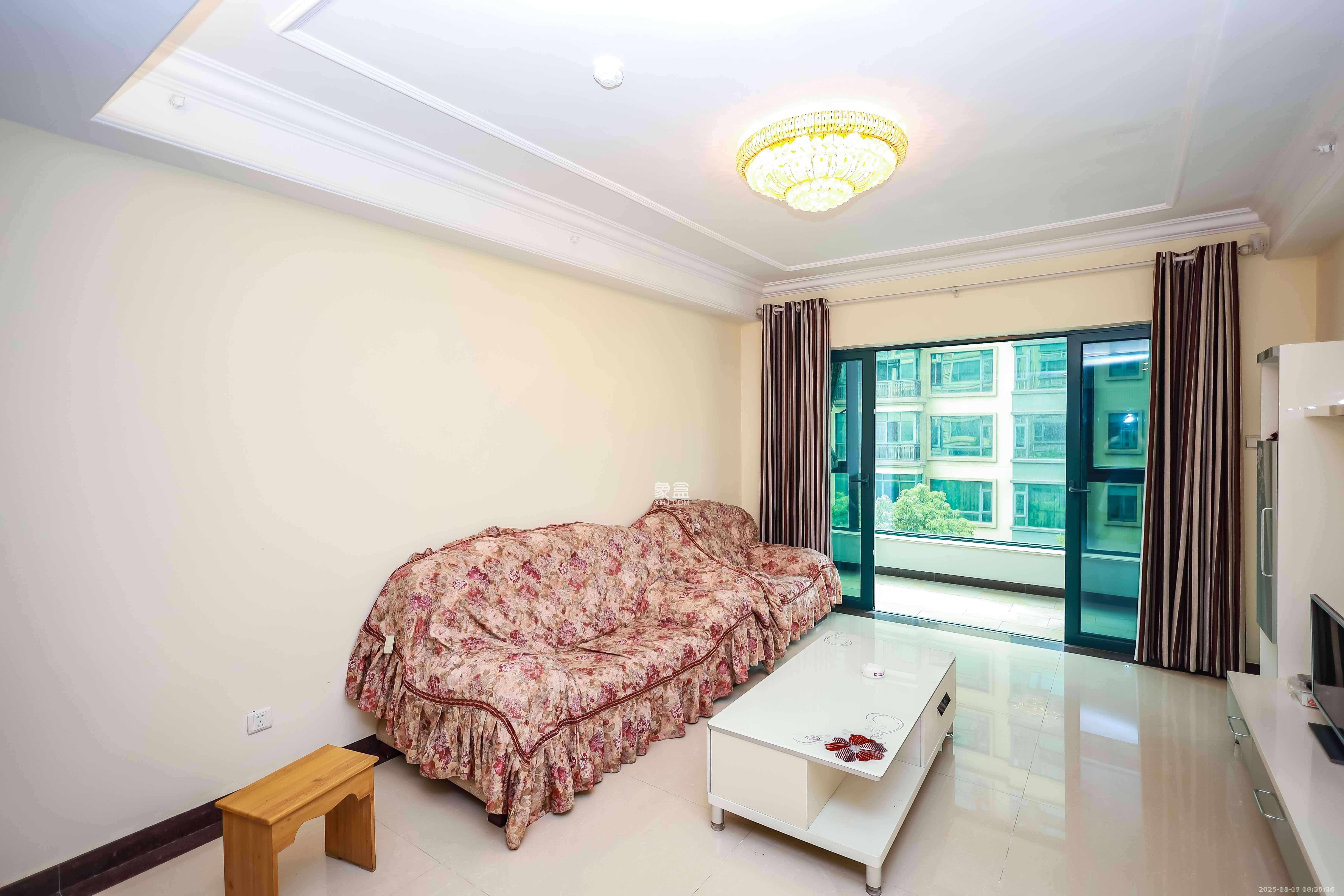 恒大华府  1室2厅1卫    1900.0元/月室内图