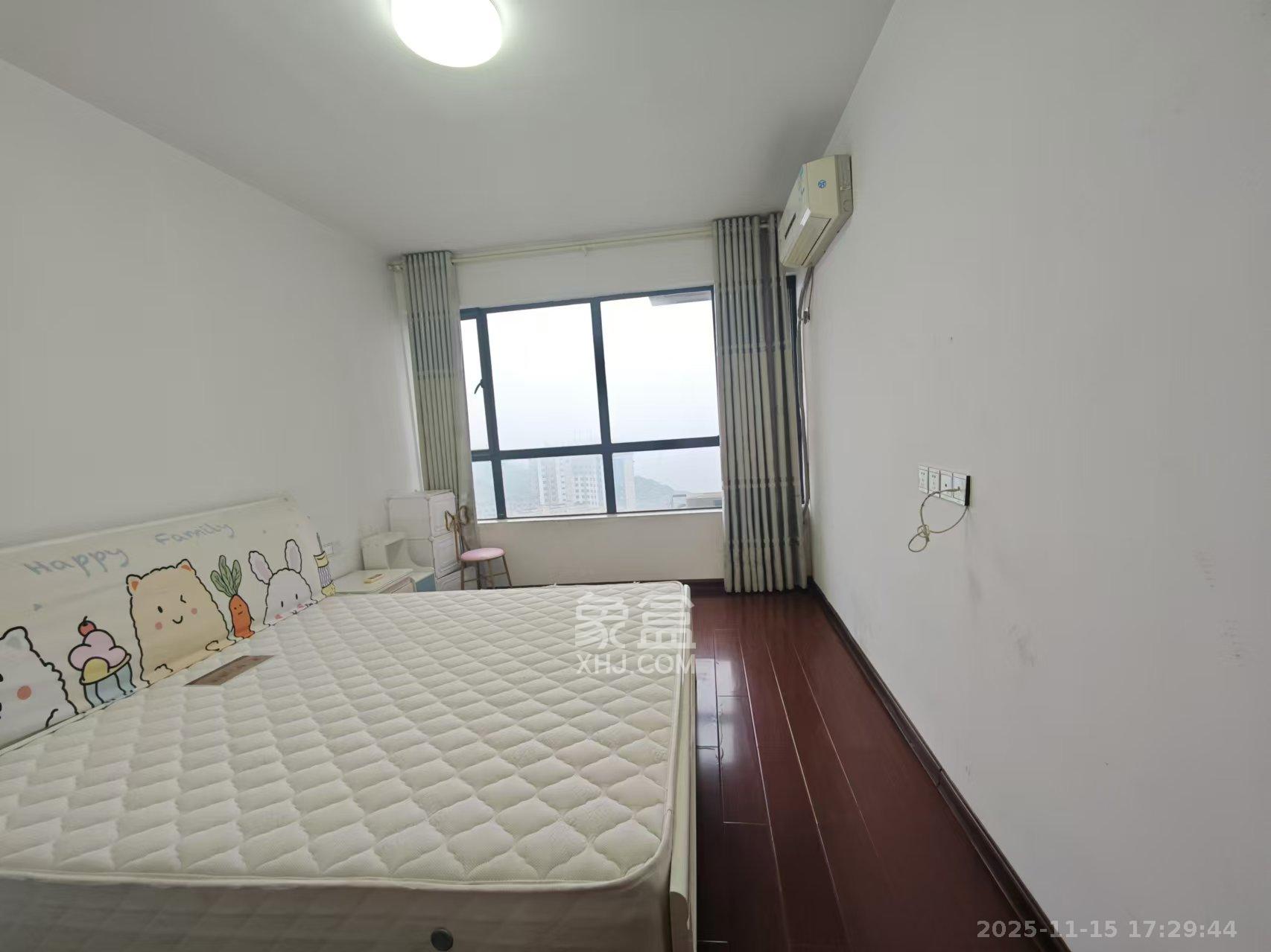 香江锦城  2室2厅1卫    2500.0元/月室内图