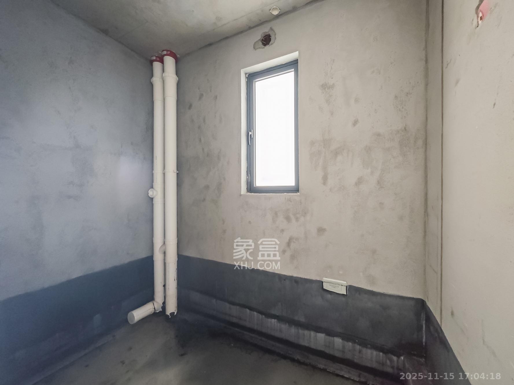 周南学府 4室2厅2卫 107.0万 周南学府 4室2厅2卫 107.0万卫生间