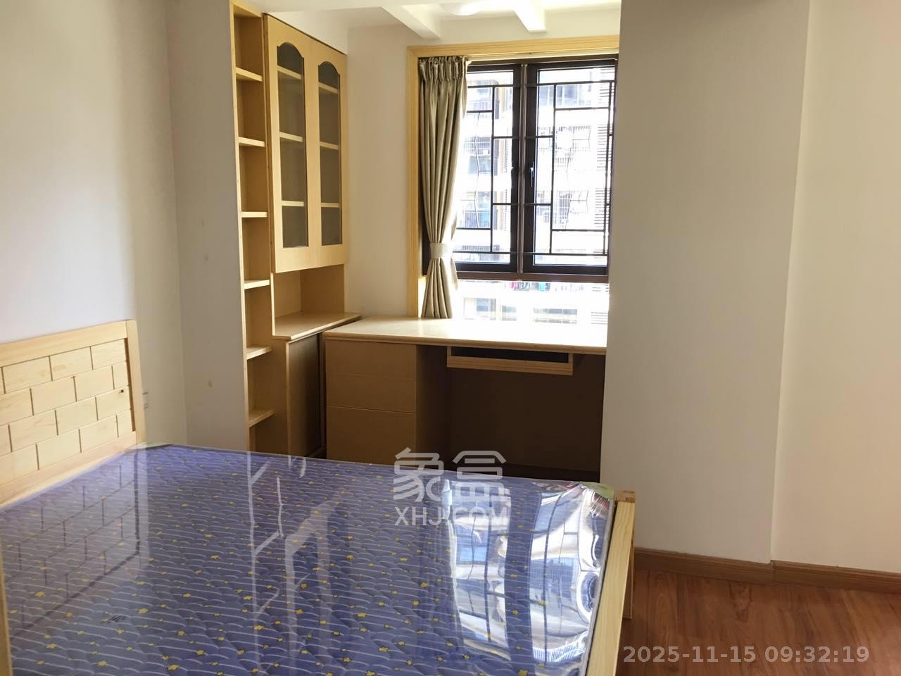 保利麓谷林语D区  3室2厅1卫    2400.0元/月室内图