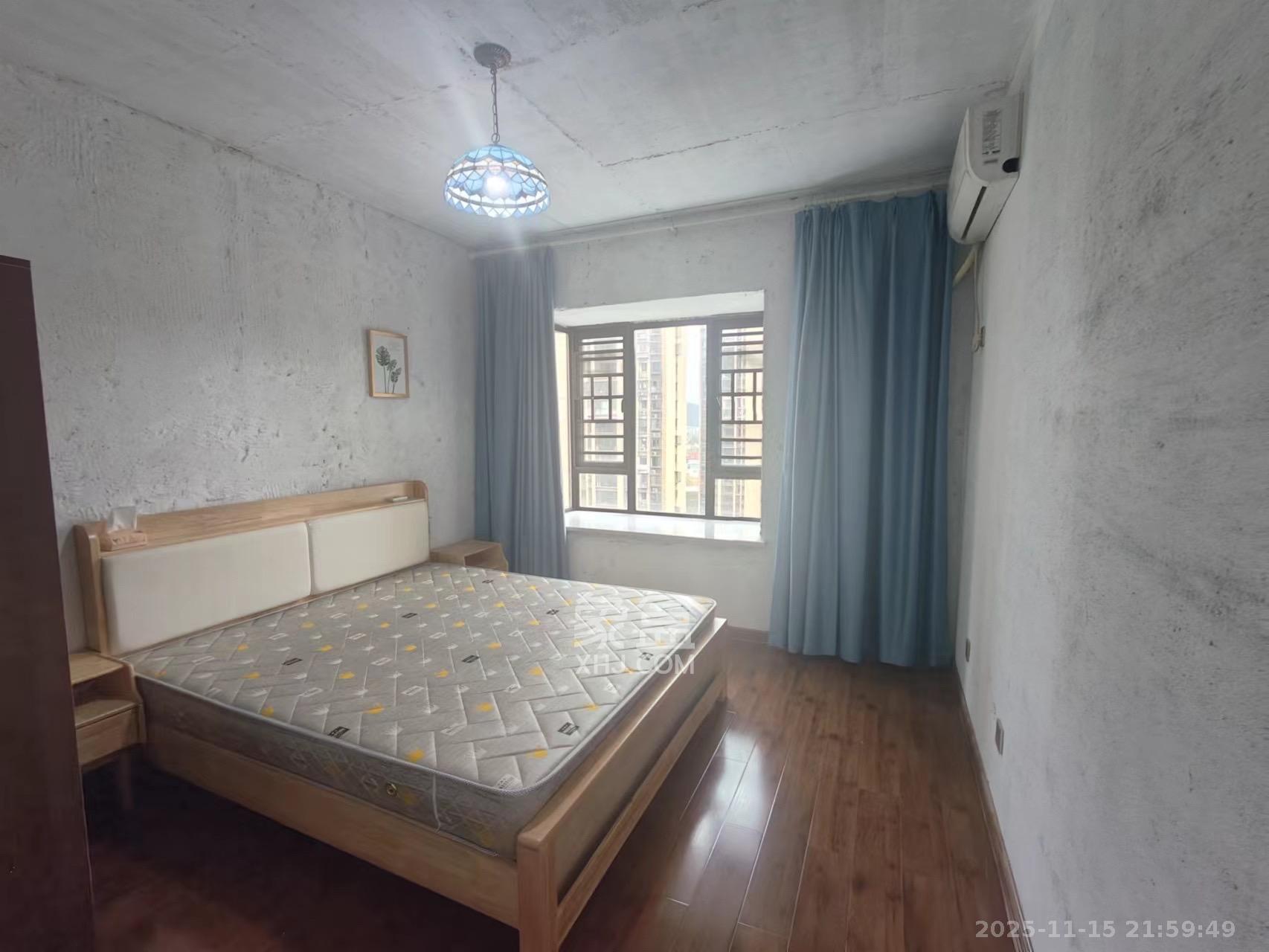 和润园三期  3室2厅1卫    2400.0元/月室内图