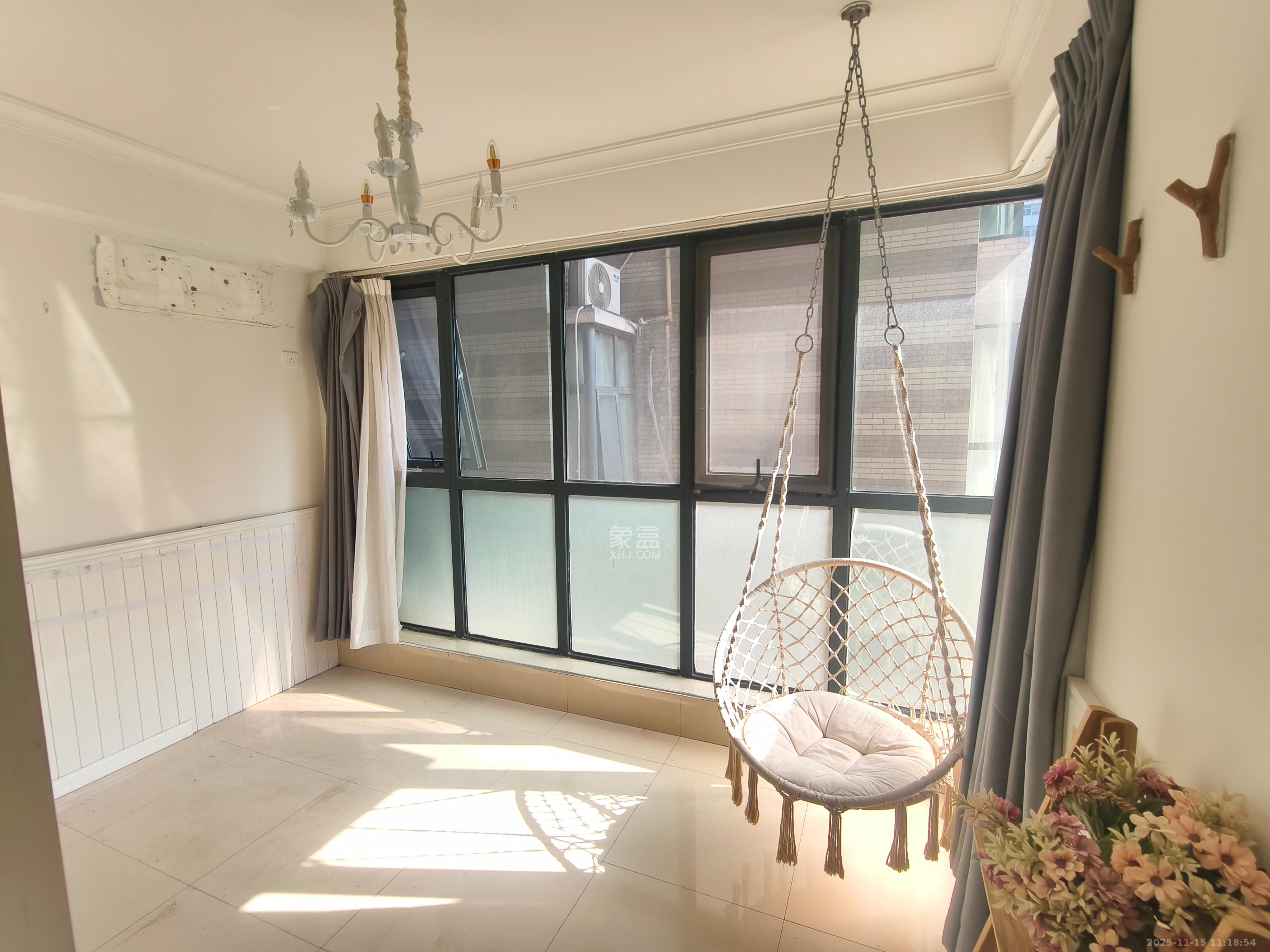 中天广场 2室1厅1卫 2200.0元/月 中天广场 2室1厅1卫 2200.0元/月室内图