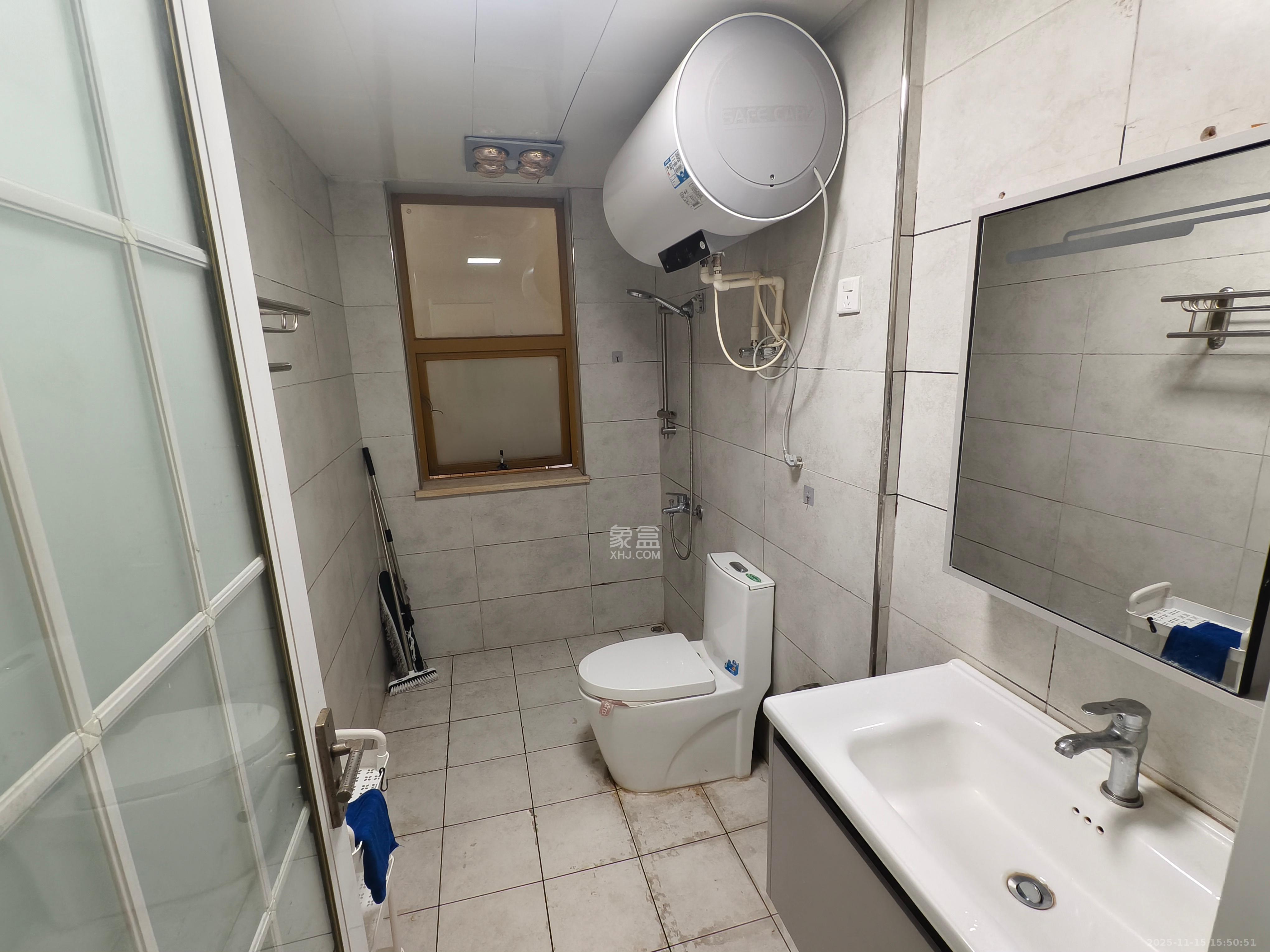 天健芙蓉盛世一期  2室2厅1卫    2600.0元/月室内图