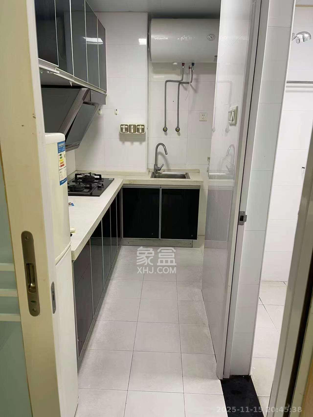 红星国际星城  1室1厅1卫    1600.0元/月室内图