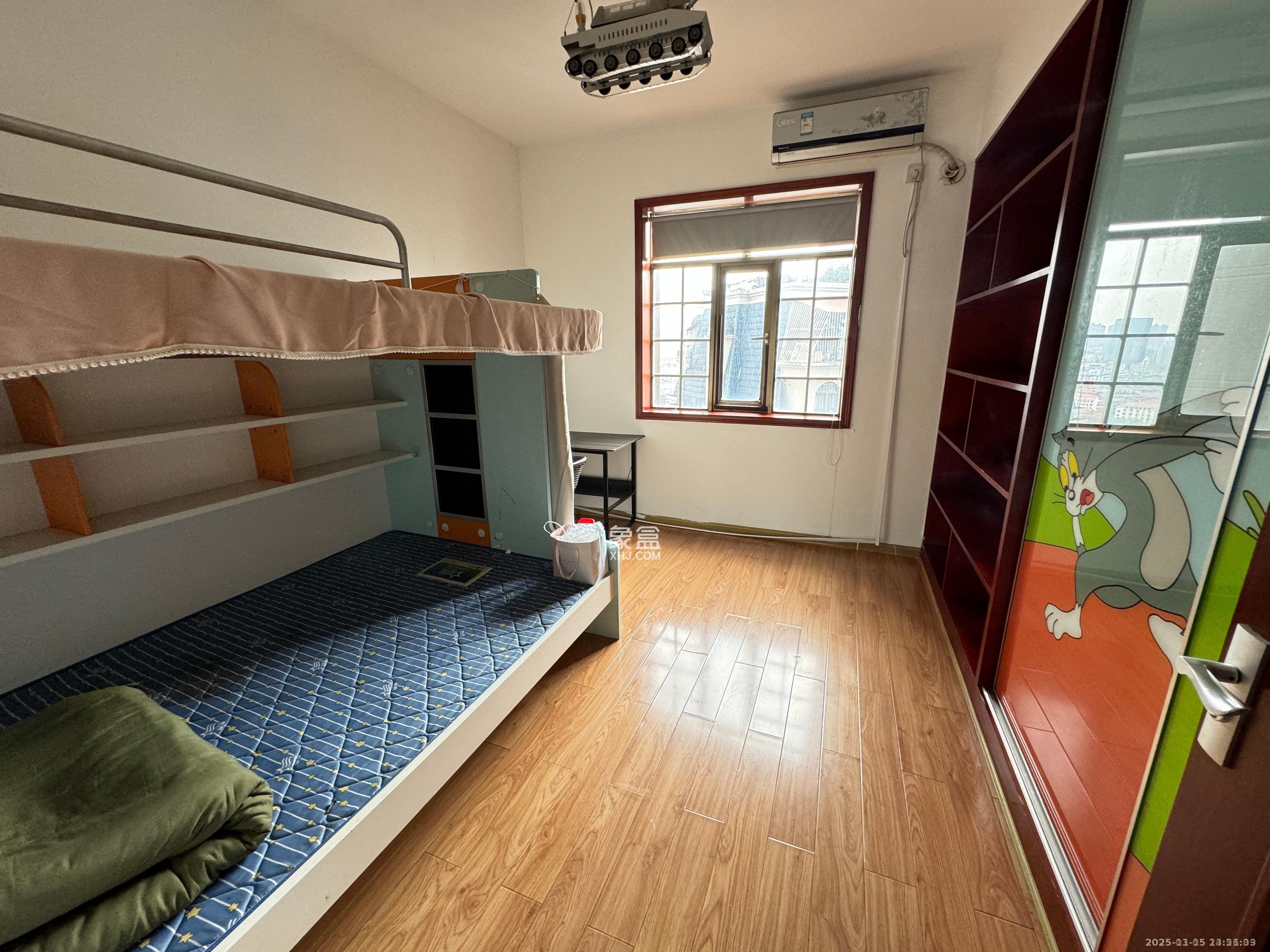 城南郡 4室2厅2卫 3300.0元/月 城南郡 4室2厅2卫 3300.0元/月室内图