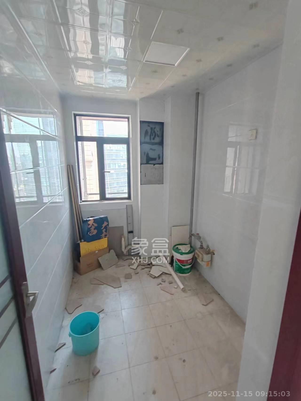 湘域城邦（湘域国际中心）  1室1厅1卫    3500.0元/月室内图