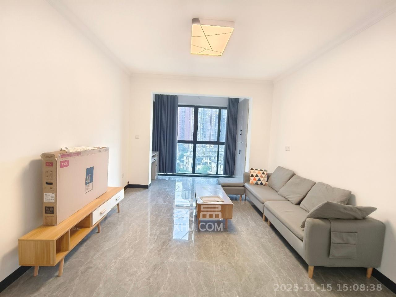 乾源国际  2室2厅1卫    1700.0元/月室内图1