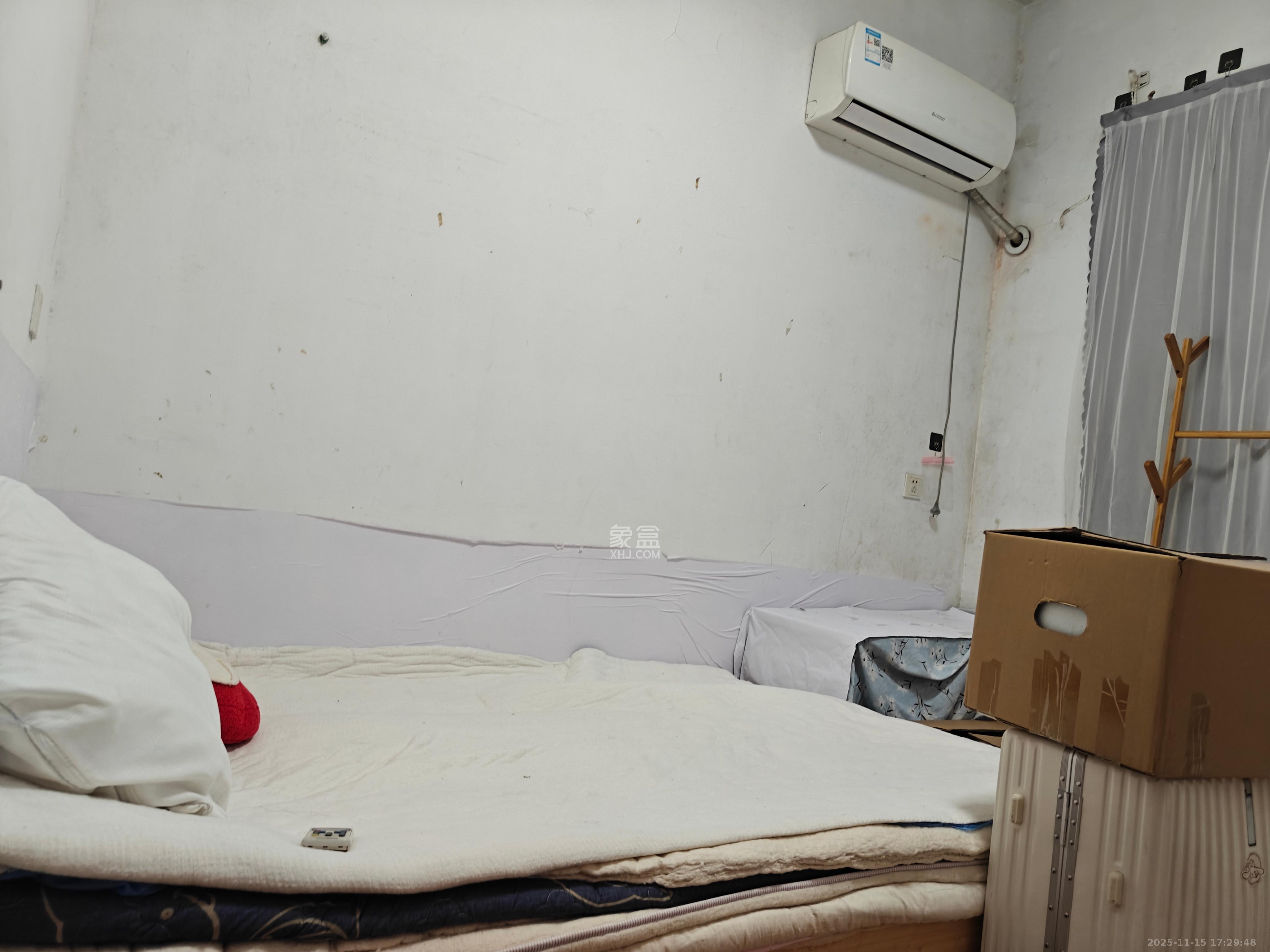 市政公司宿舍  3室1厅1卫    1800.0元/月室内图