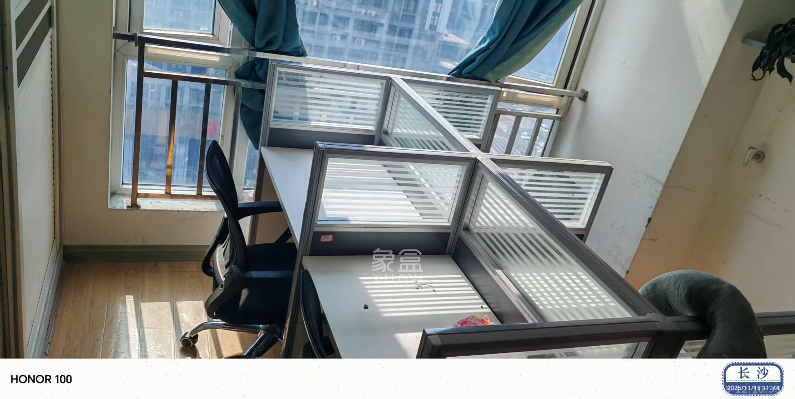 长城华都  1室1厅1卫    1400.0元/月室内图