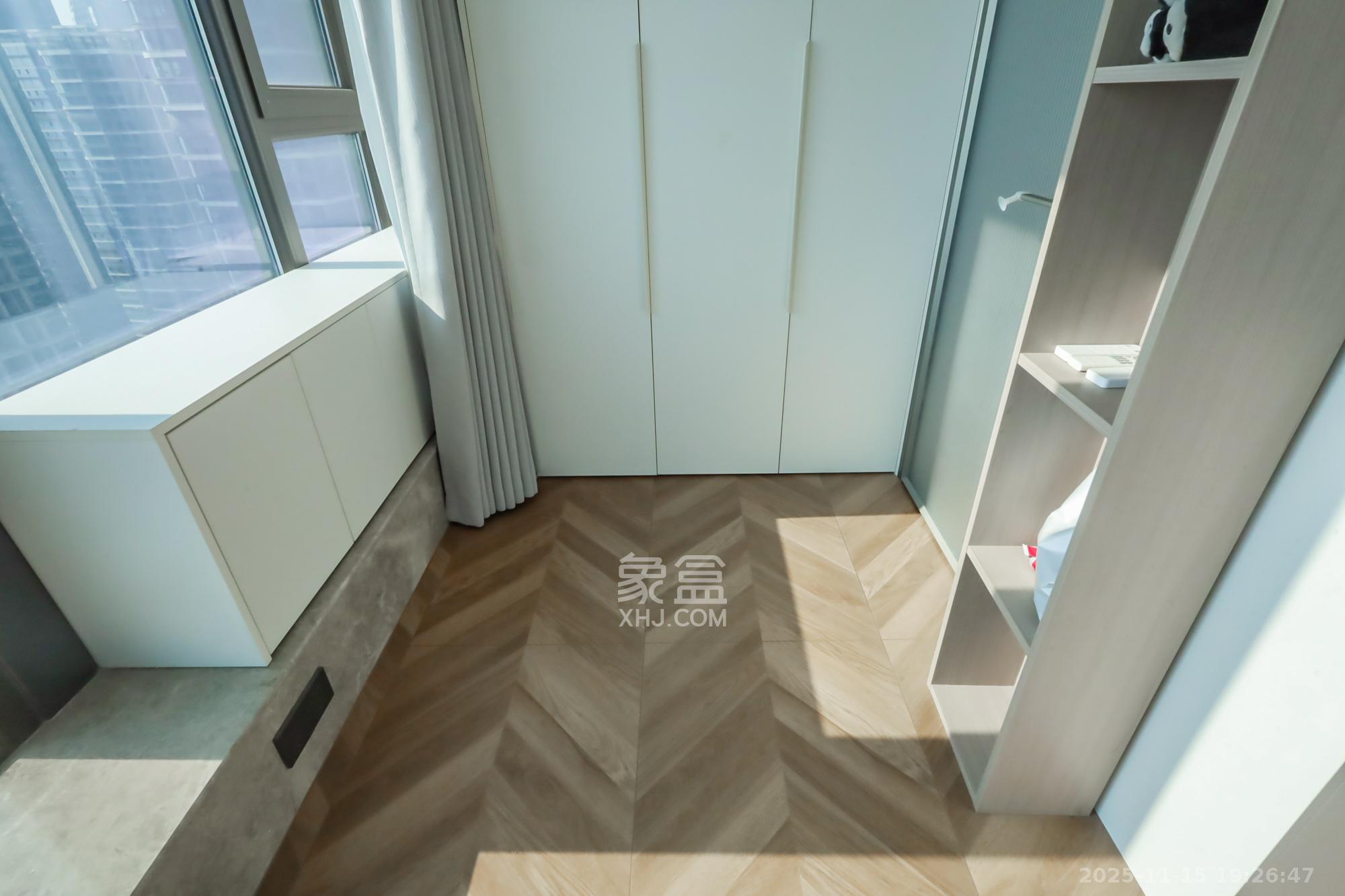 远洋外滩壹号  4室2厅2卫    498.0万其他