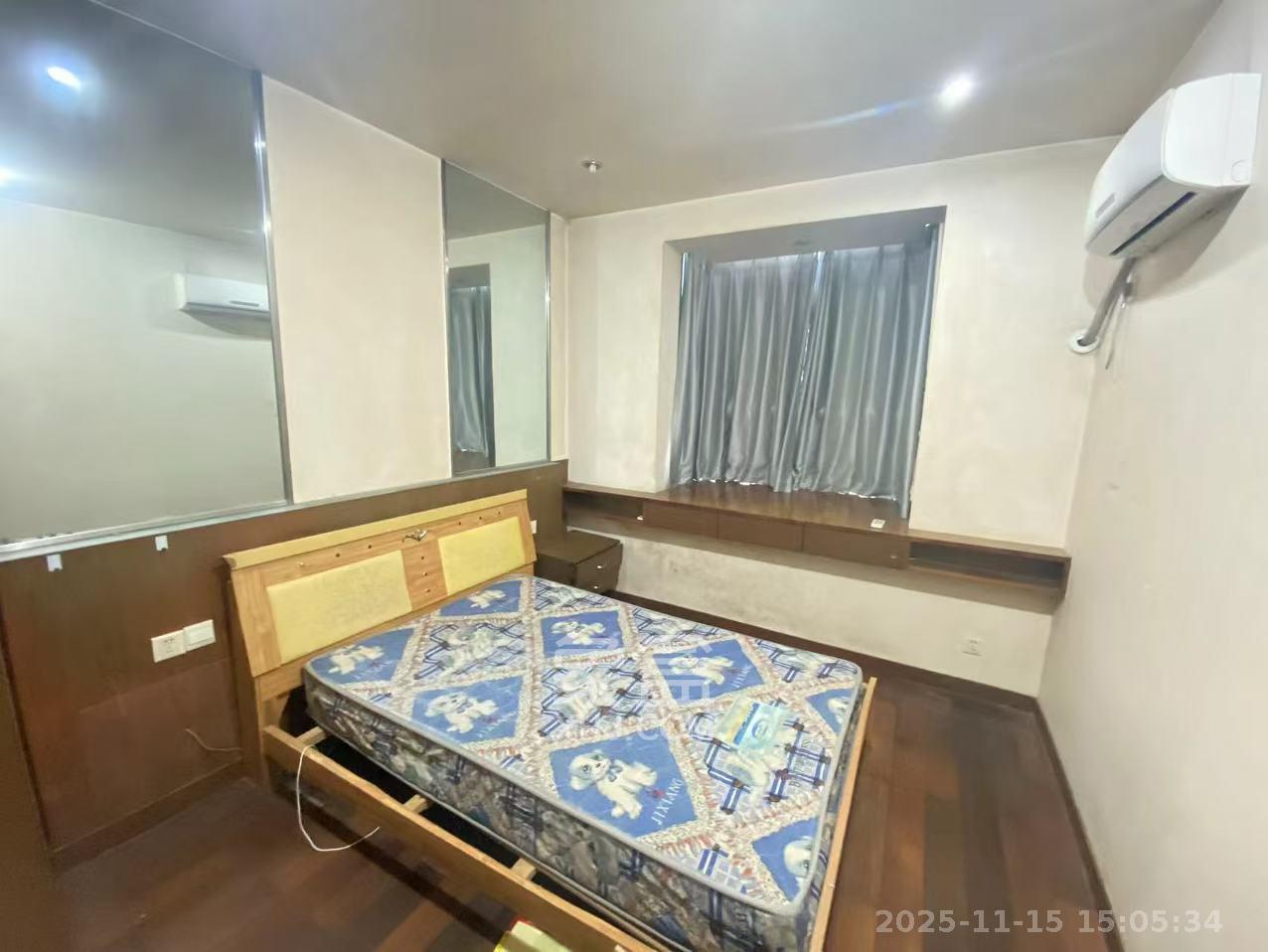 华盛家园  3室2厅2卫    2000.0元/月室内图