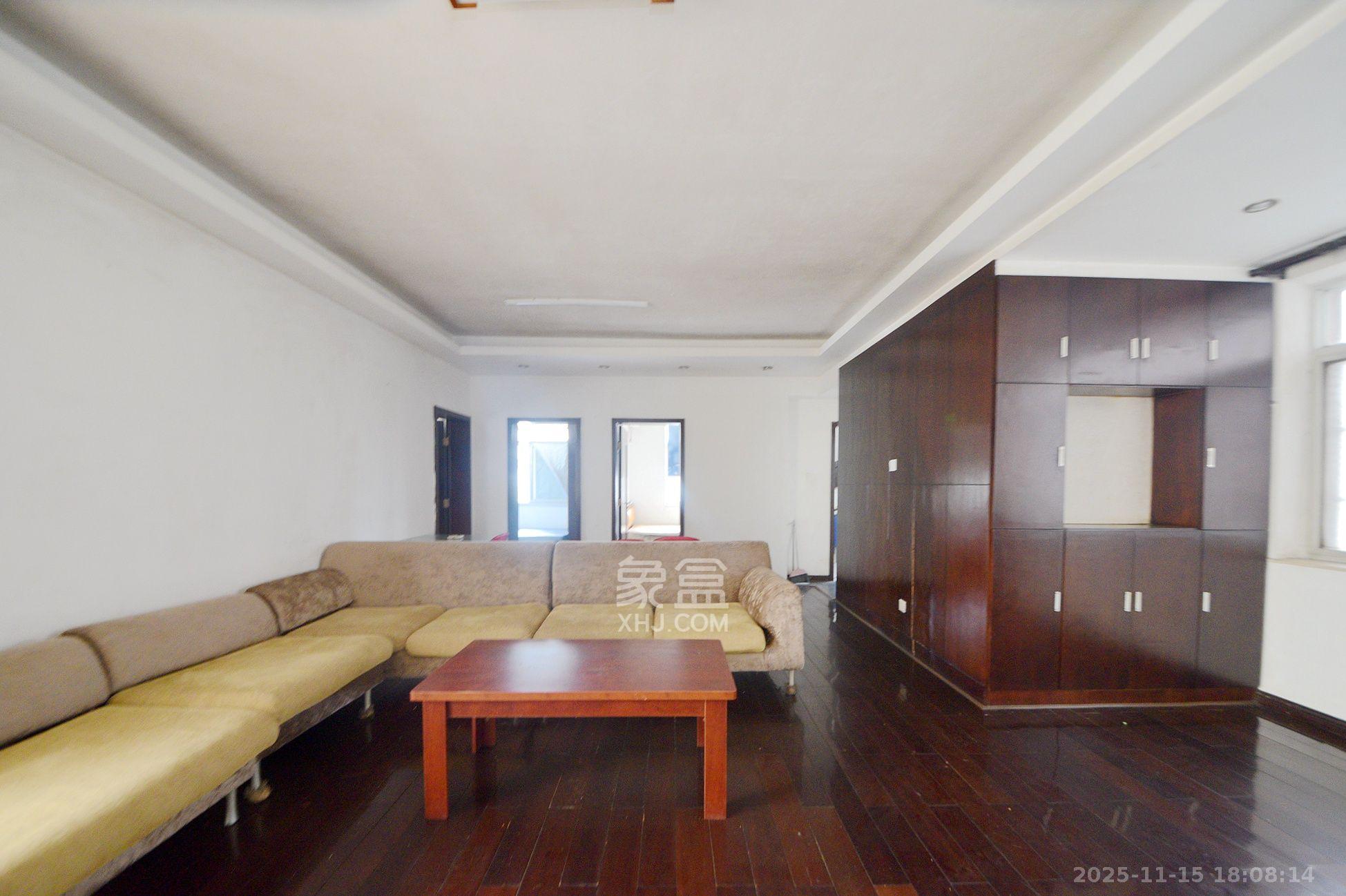 东方新世界  5室1厅2卫    3000.0元/月室内图