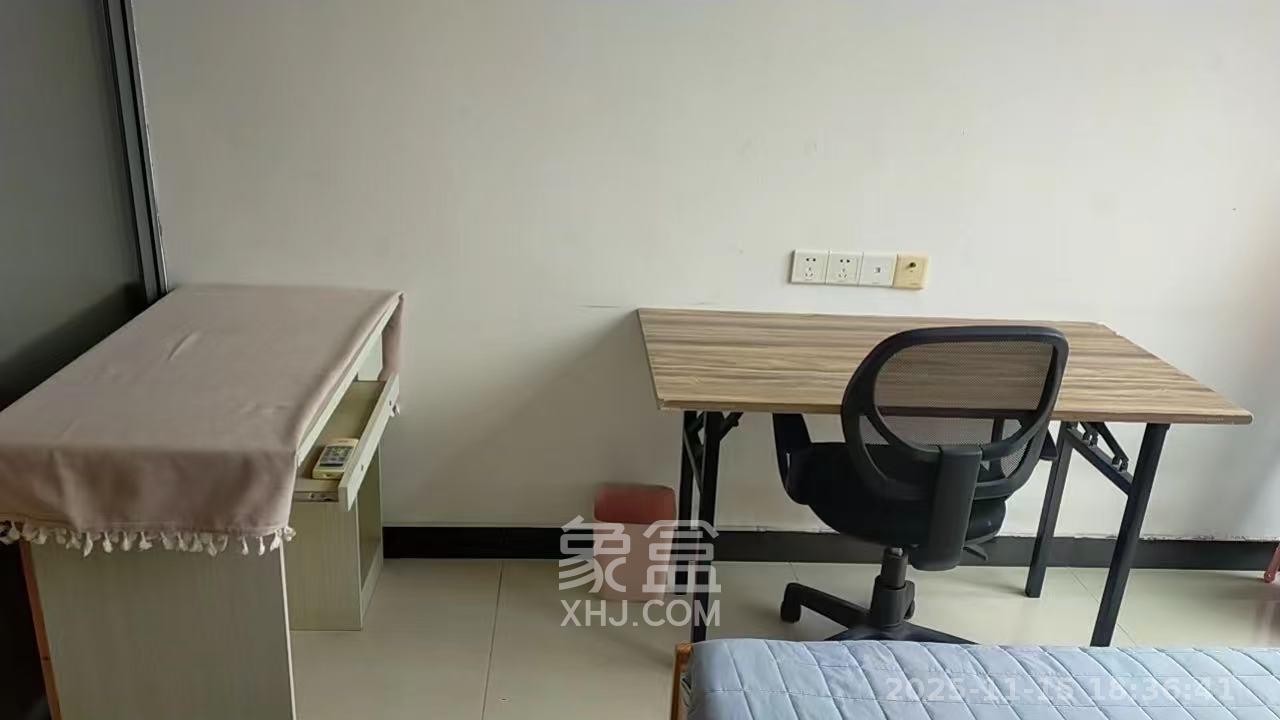 鑫远湘府逸园  1室1厅1卫    1200.0元/月室内图