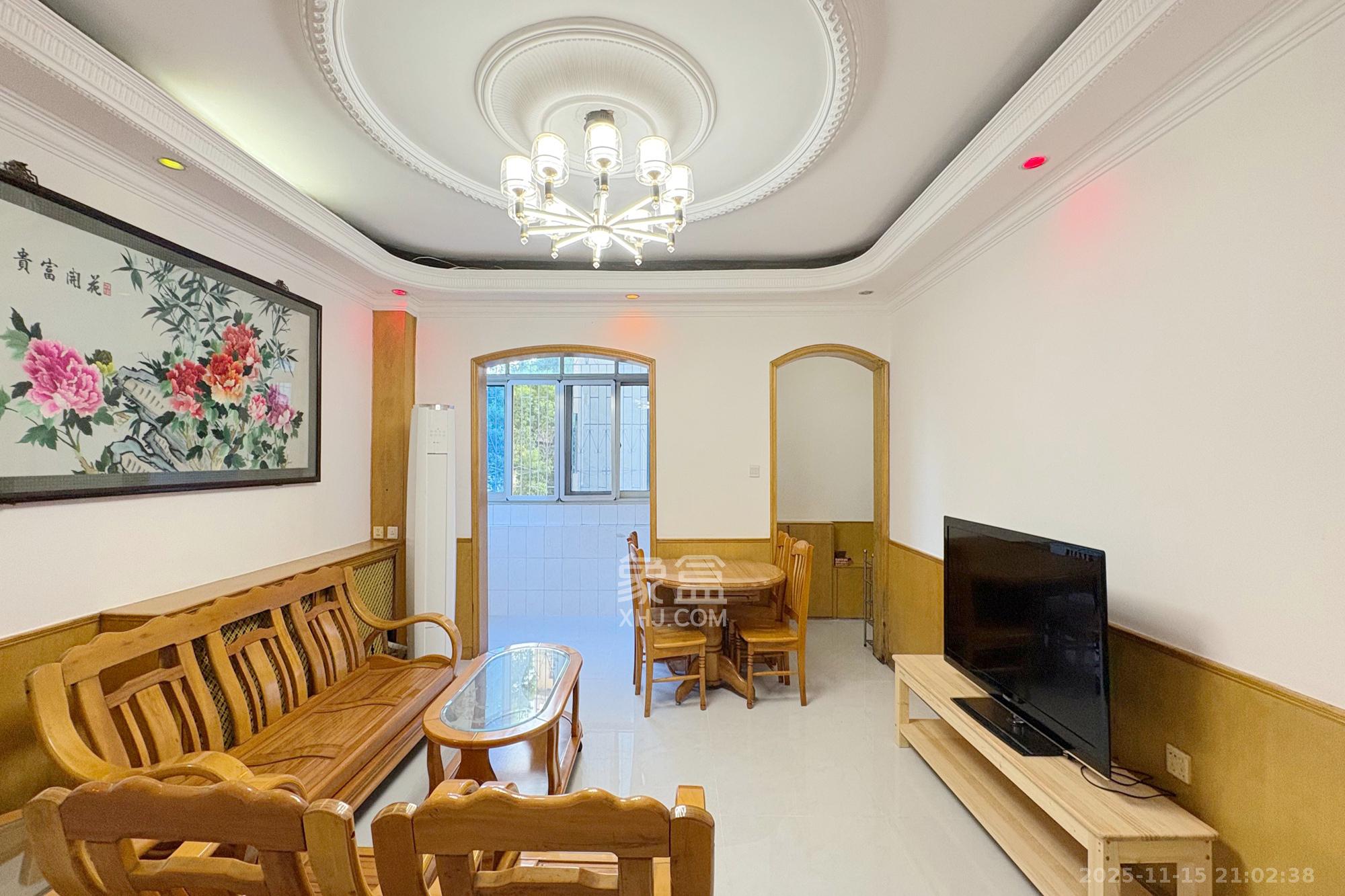 省政府五所 3室1厅1卫 100.0万 省政府五所 3室1厅1卫 100.0万客厅