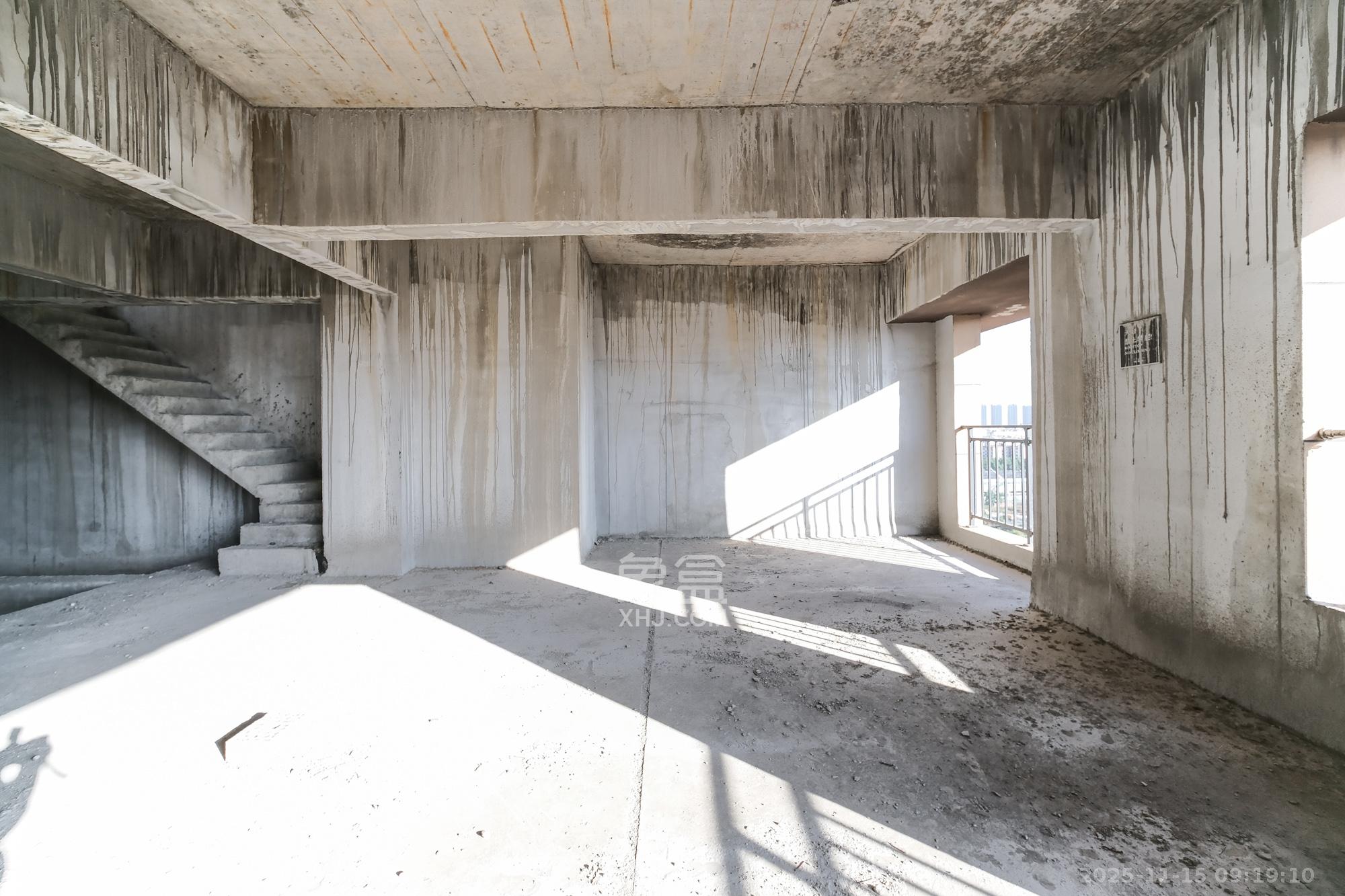 合能枫丹新里 4室2厅2卫 130.0万 合能枫丹新里 4室2厅2卫 130.0万其他