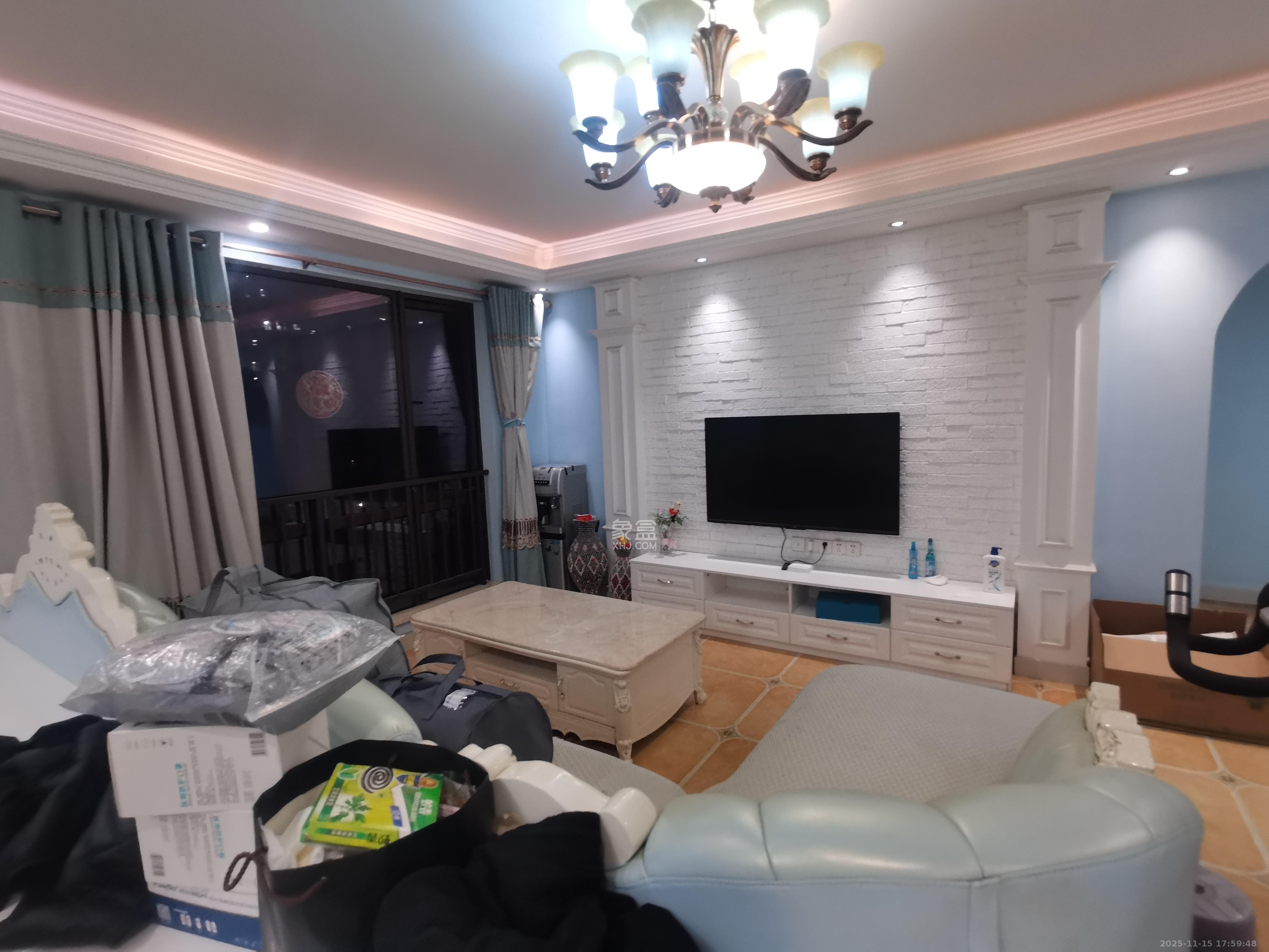 鑫远和城（一、二期）  3室2厅2卫    2800.0元/月