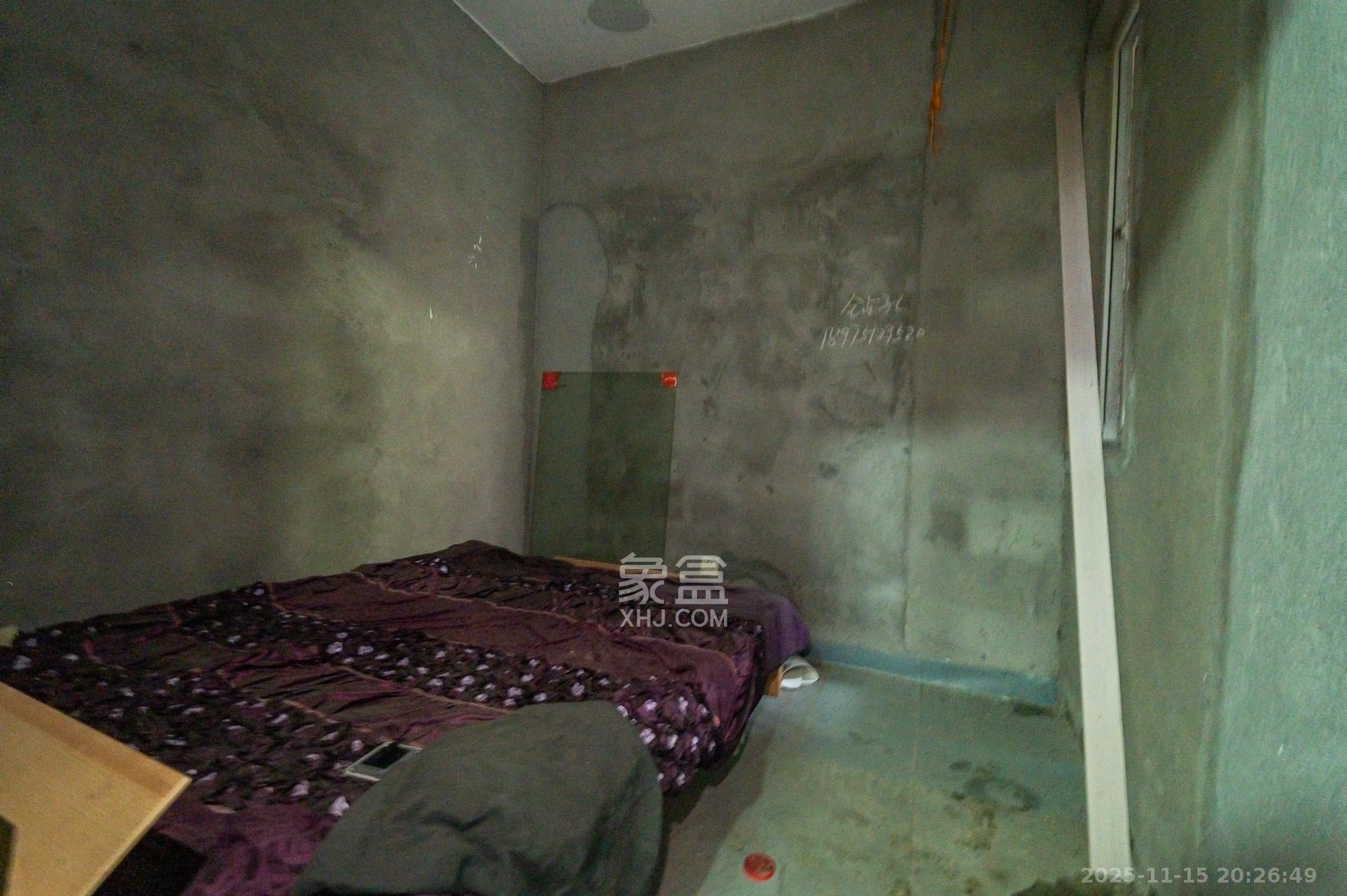 泊林晶城 3室2厅1卫 48.8万 泊林晶城 3室2厅1卫 48.8万其他