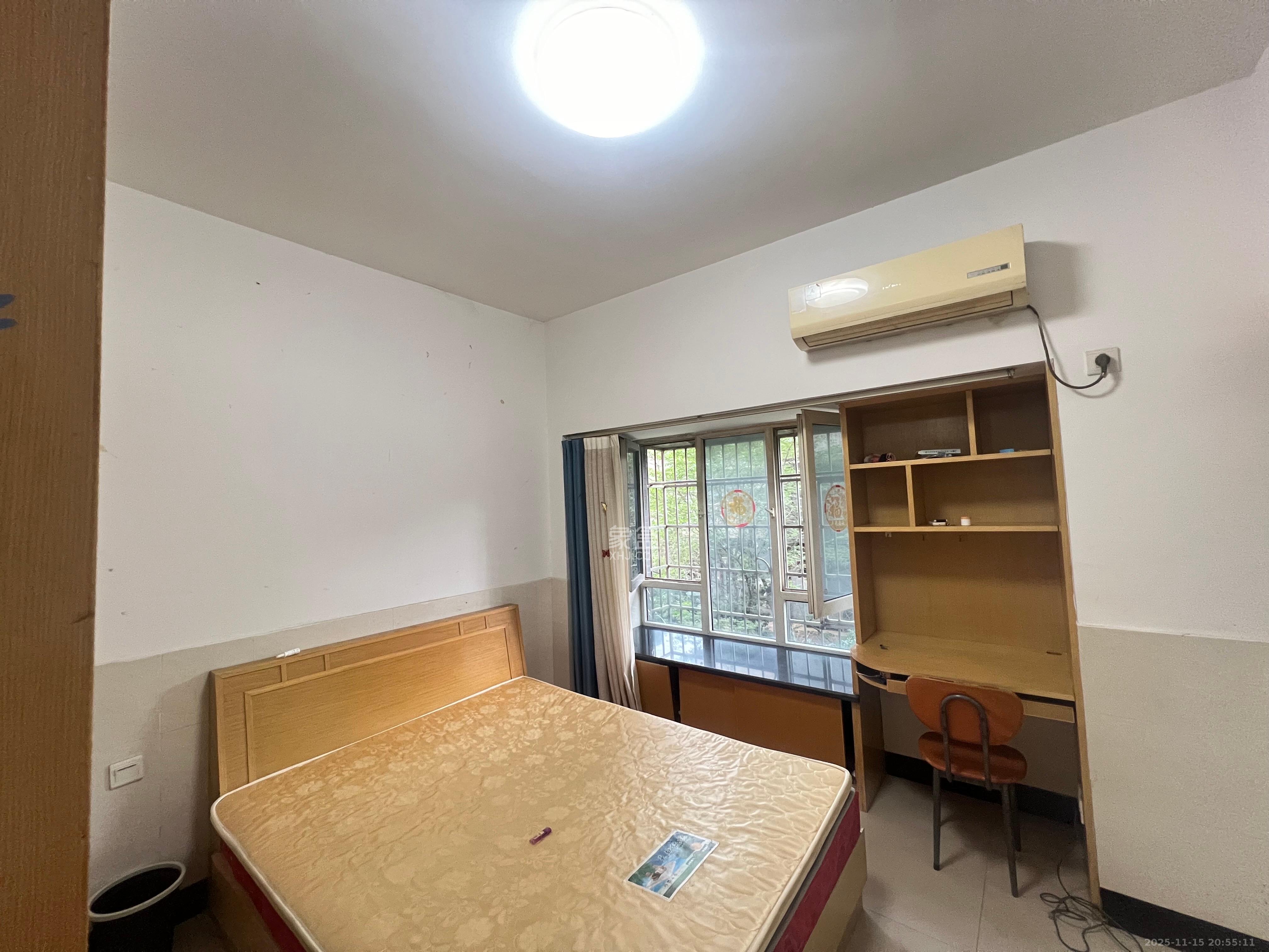 红区抽屉  1室1厅1卫    1550.0元/月室内图