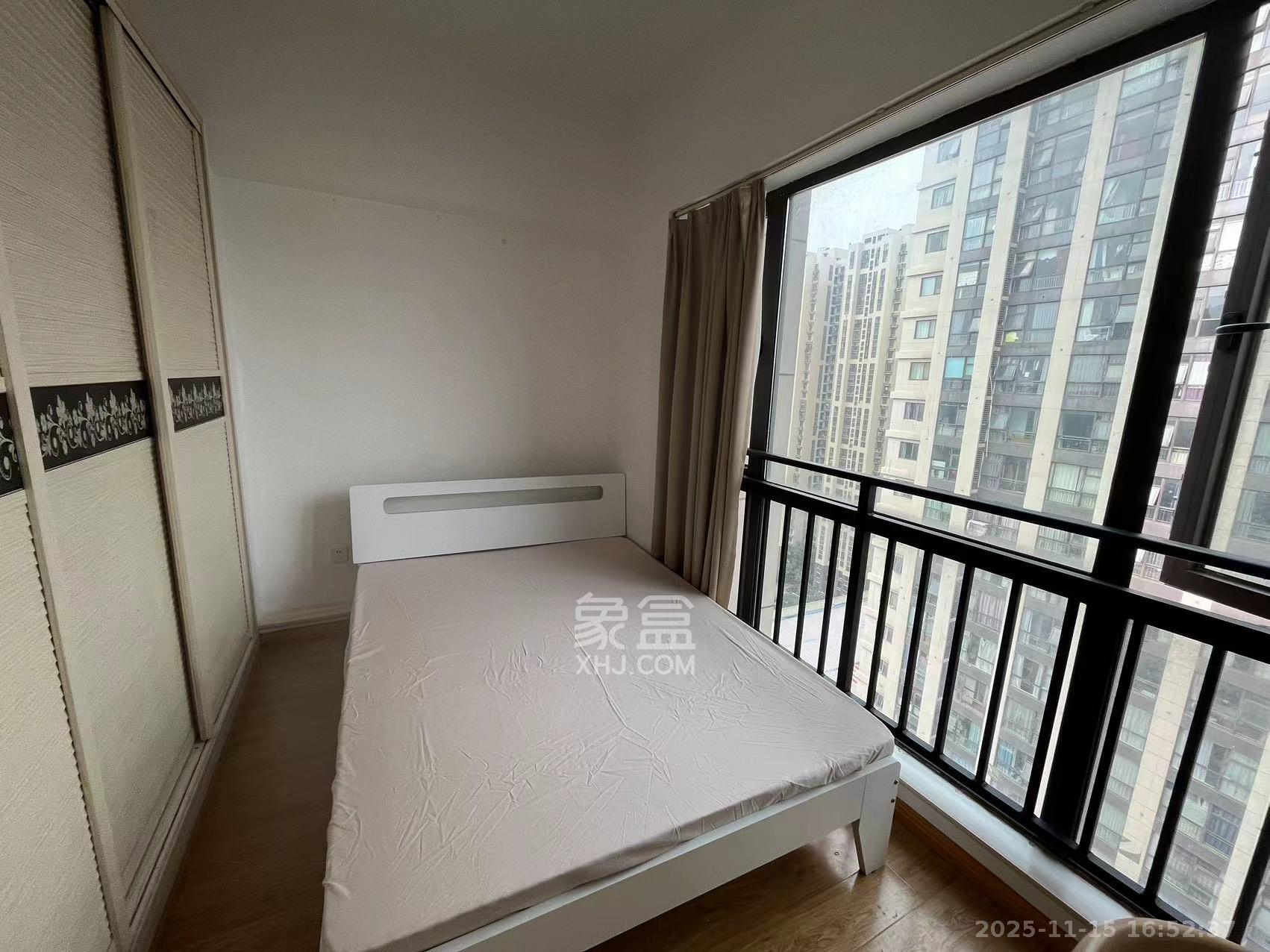 V领寓(岭南家园) 1室1厅1卫 1500.0元/月 V领寓(岭南家园) 1室1厅1卫 1500.0元/月室内图