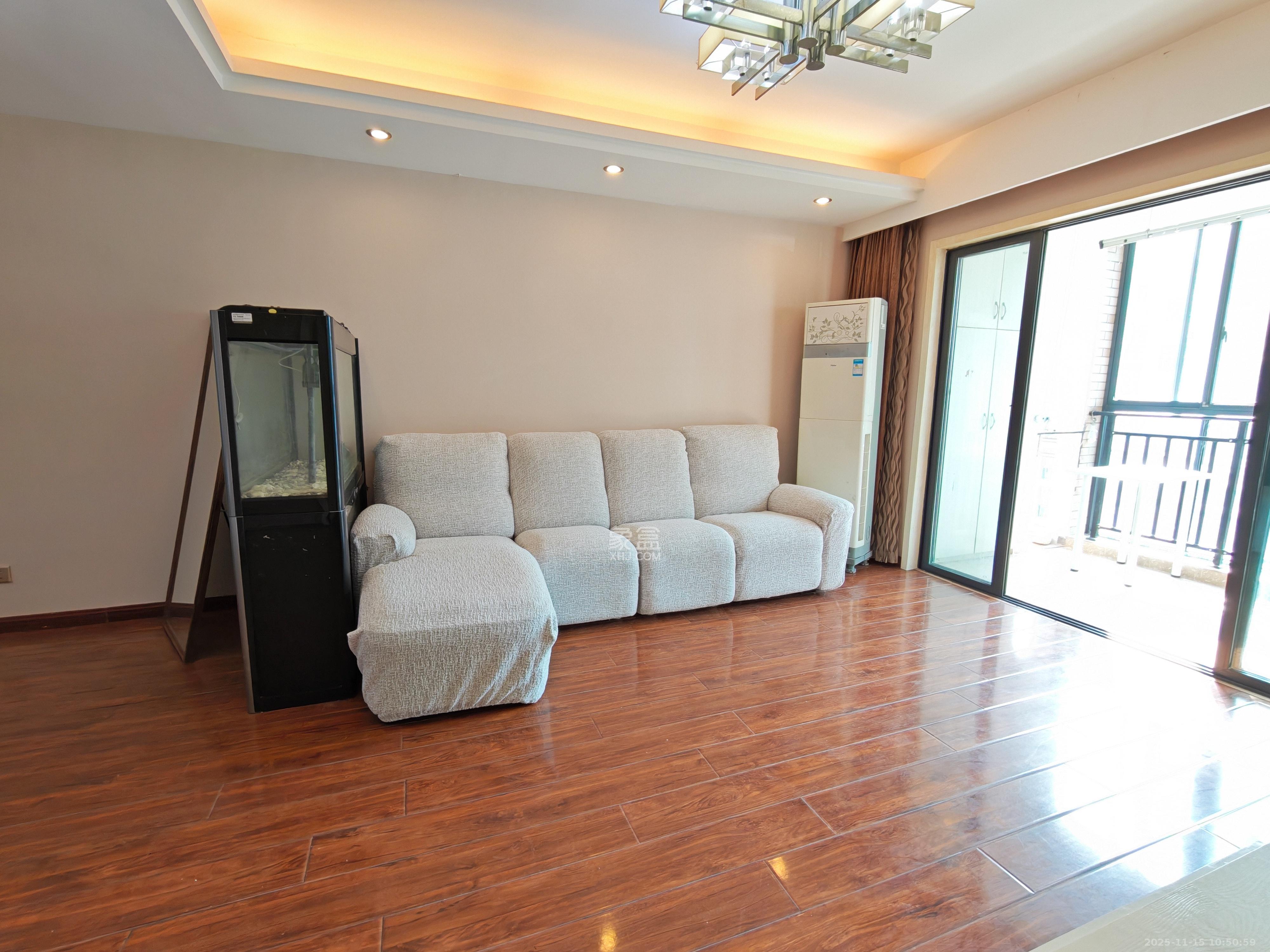 天骄福邸  2室1厅1卫    2600.0元/月室内图