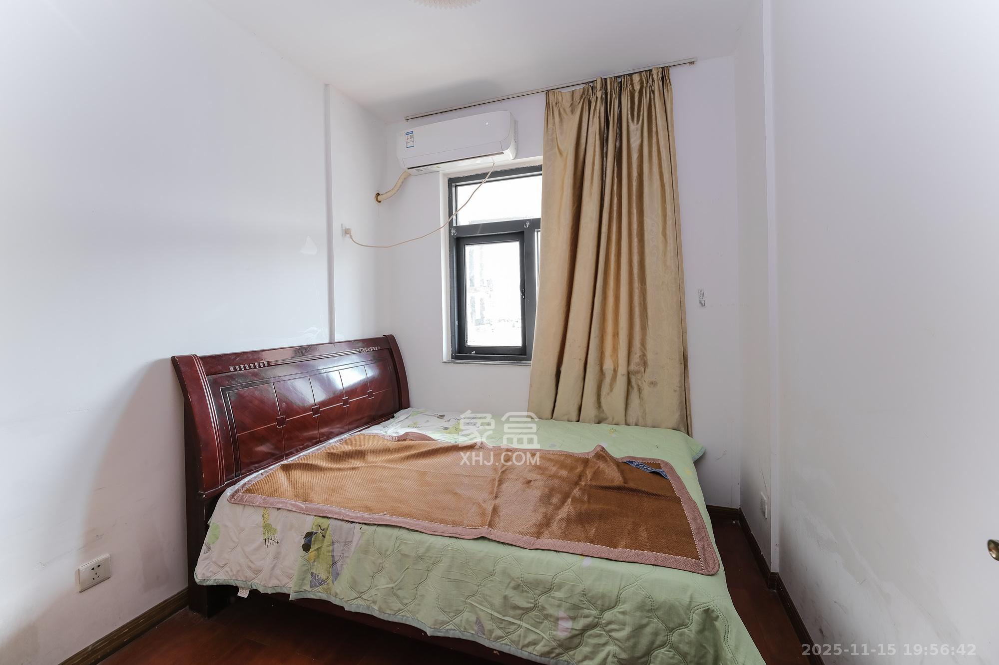 和悦城(蟠龙景苑) 3室2厅1卫 65.8万 和悦城(蟠龙景苑) 3室2厅1卫 65.8万卧室