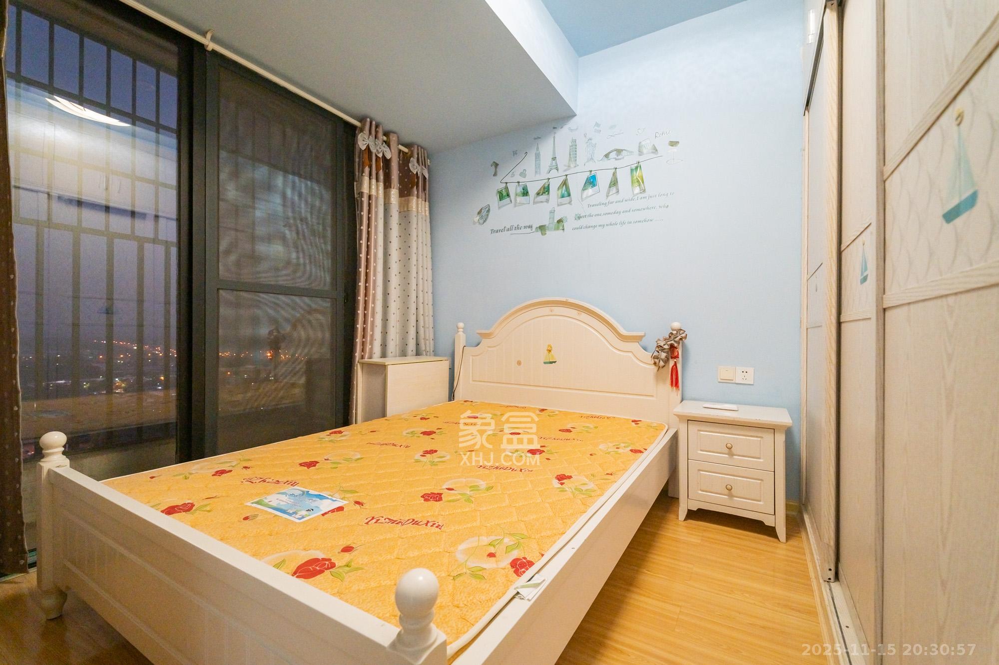 深业睿城  1室1厅1卫    35.8万卧室