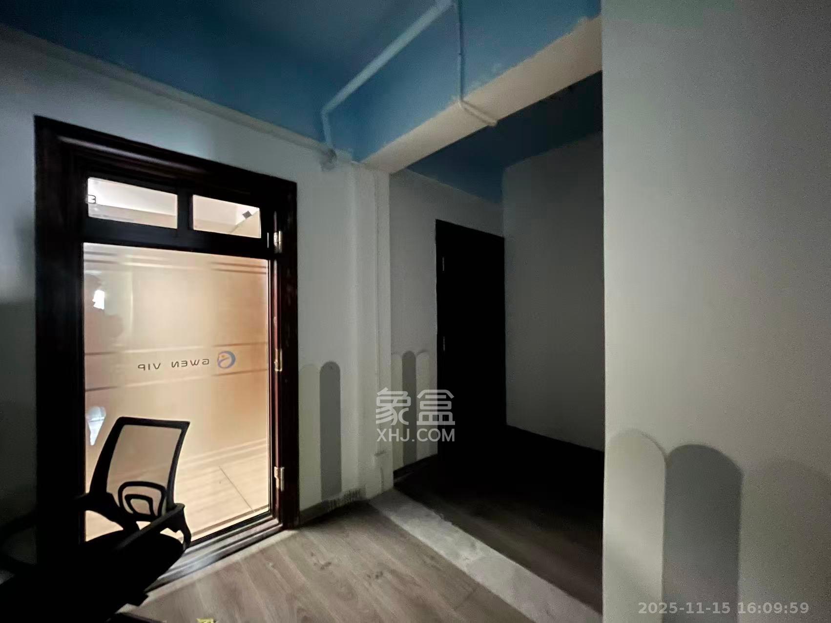 东友星座  1室1厅1卫    13000.0元/月室内图