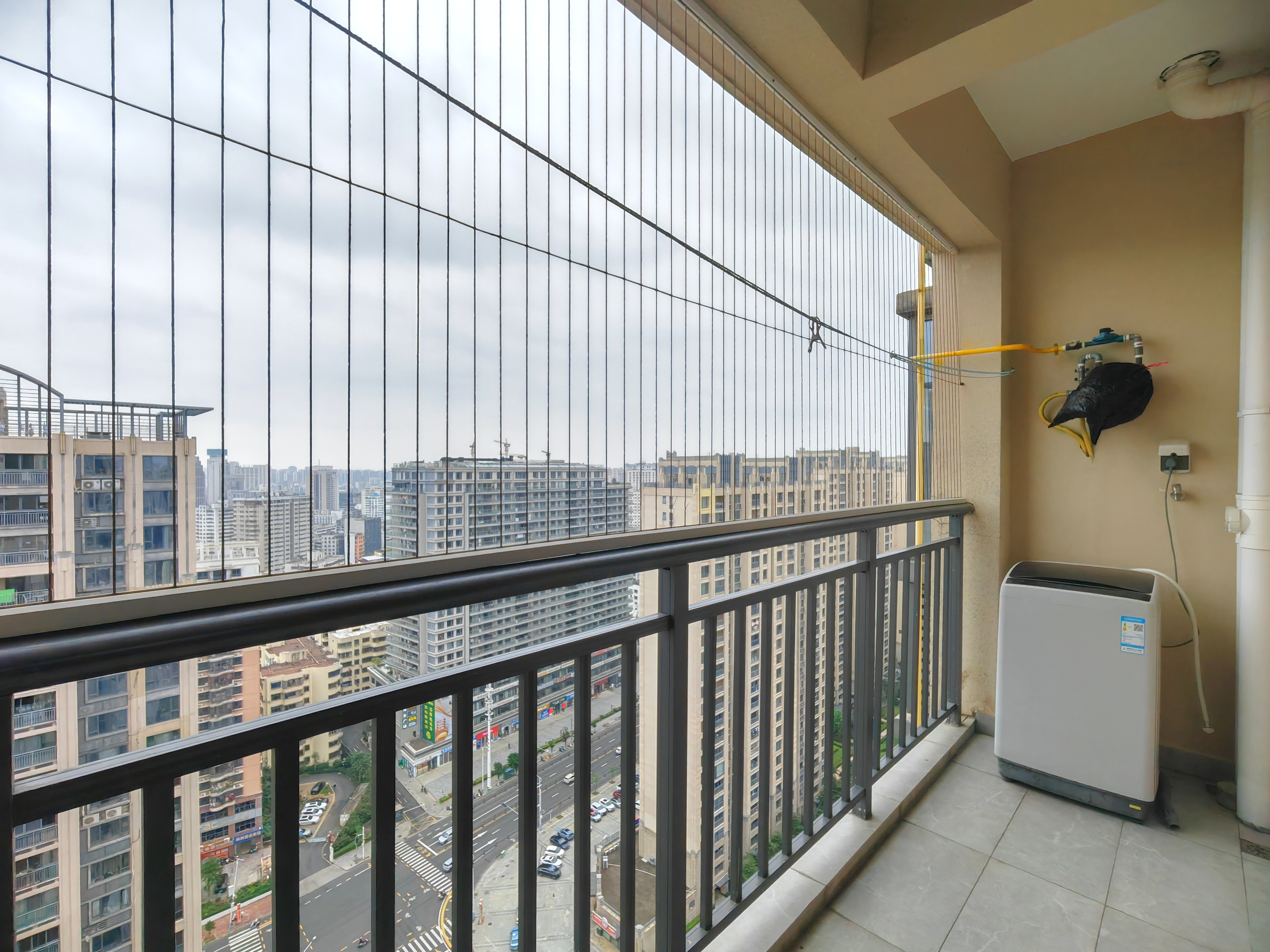 海航豪庭北苑  3室2厅2卫    5200.0元/月室内图