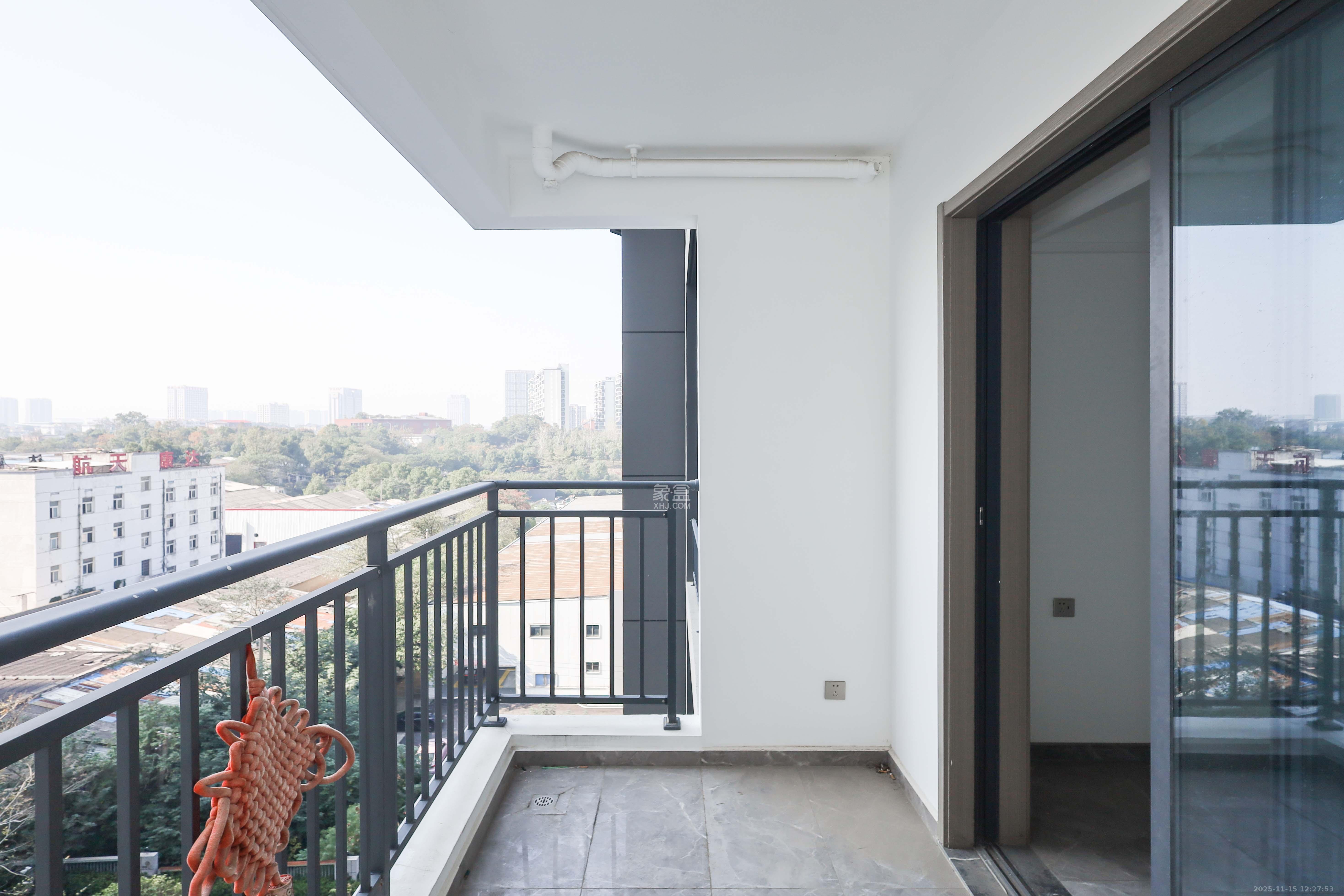 梅溪枫林  4室2厅2卫    145.0万阳台