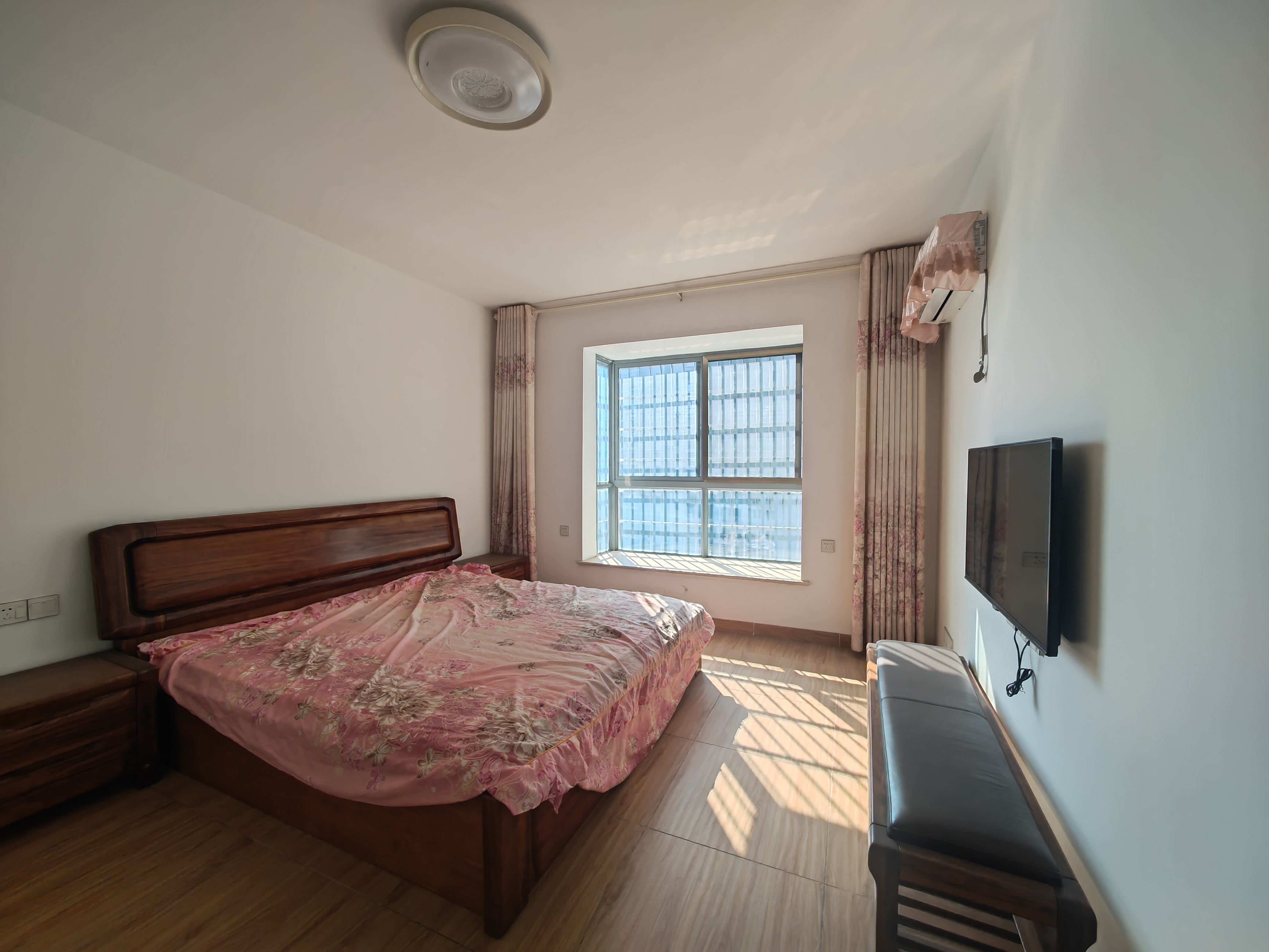 树鑫城市花园 4室2厅2卫 1700.0元/月 树鑫城市花园 4室2厅2卫 1700.0元/月室内图