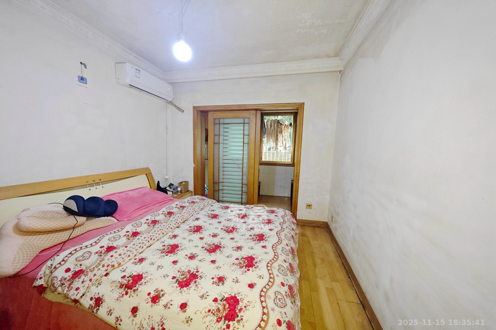 石长铁路宿舍  3室2厅1卫    55.0万卧室