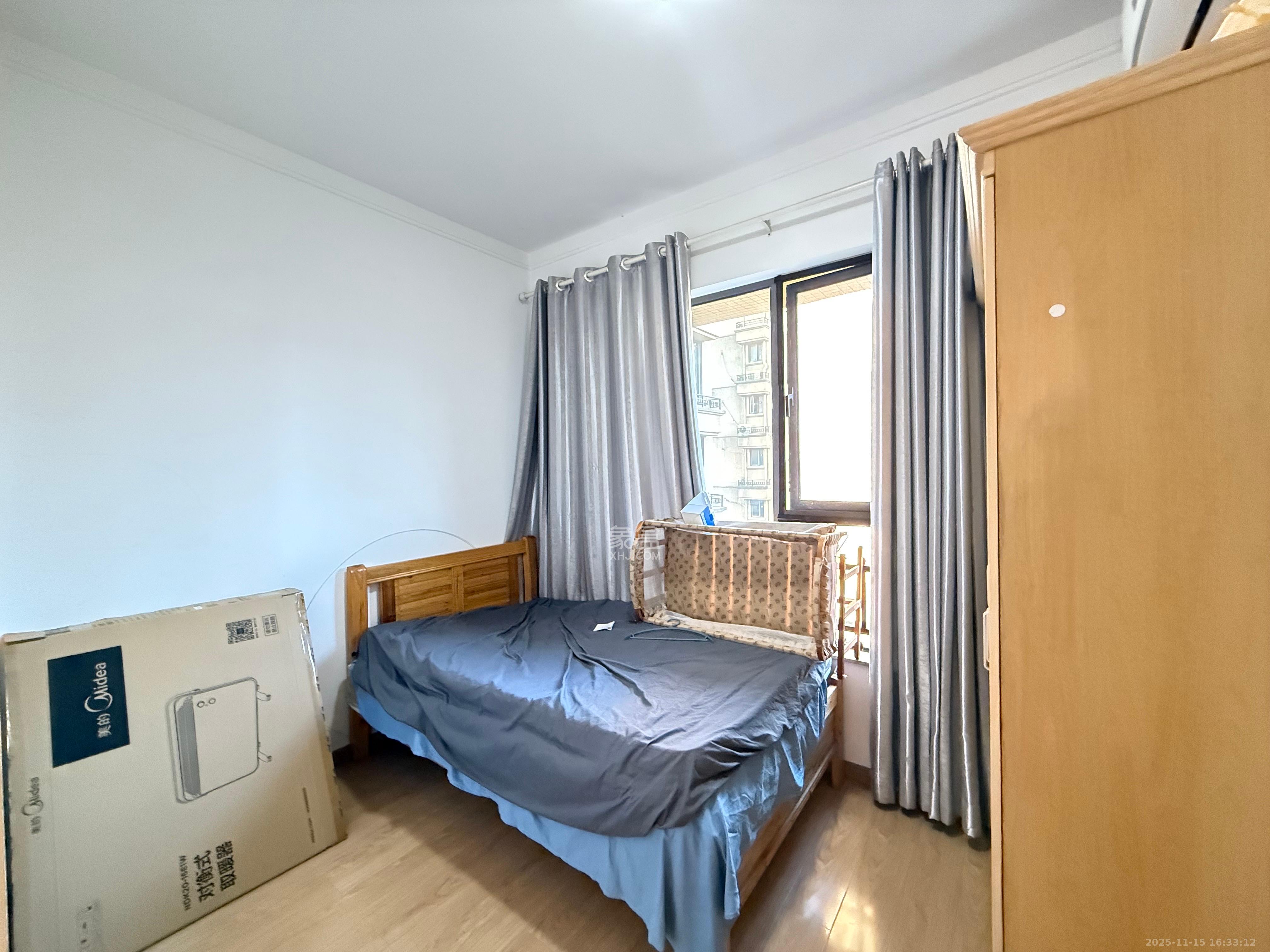 珠江郦城薰衣道 3室1厅1卫 2200.0元/月 珠江郦城薰衣道 3室1厅1卫 2200.0元/月室内图