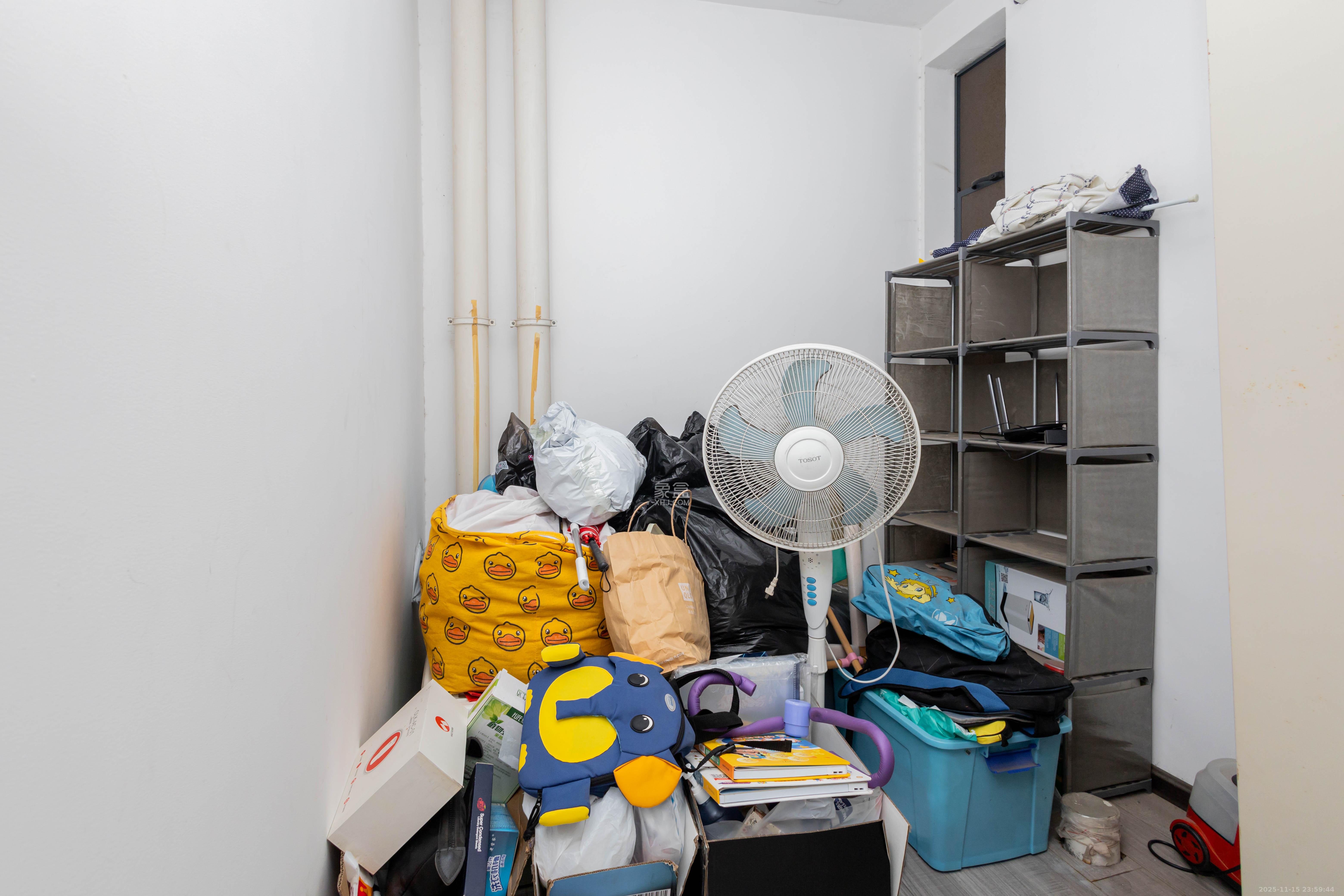 辉煌国际城一期  3室2厅1卫    110.0万卧室