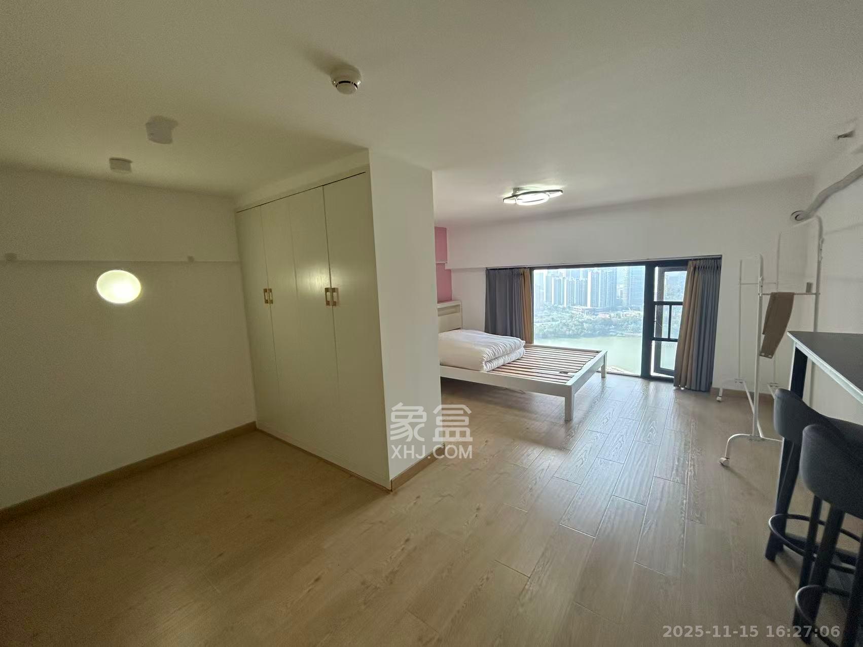 藏珑湖上公馆  1室1厅1卫    2400.0元/月室内图