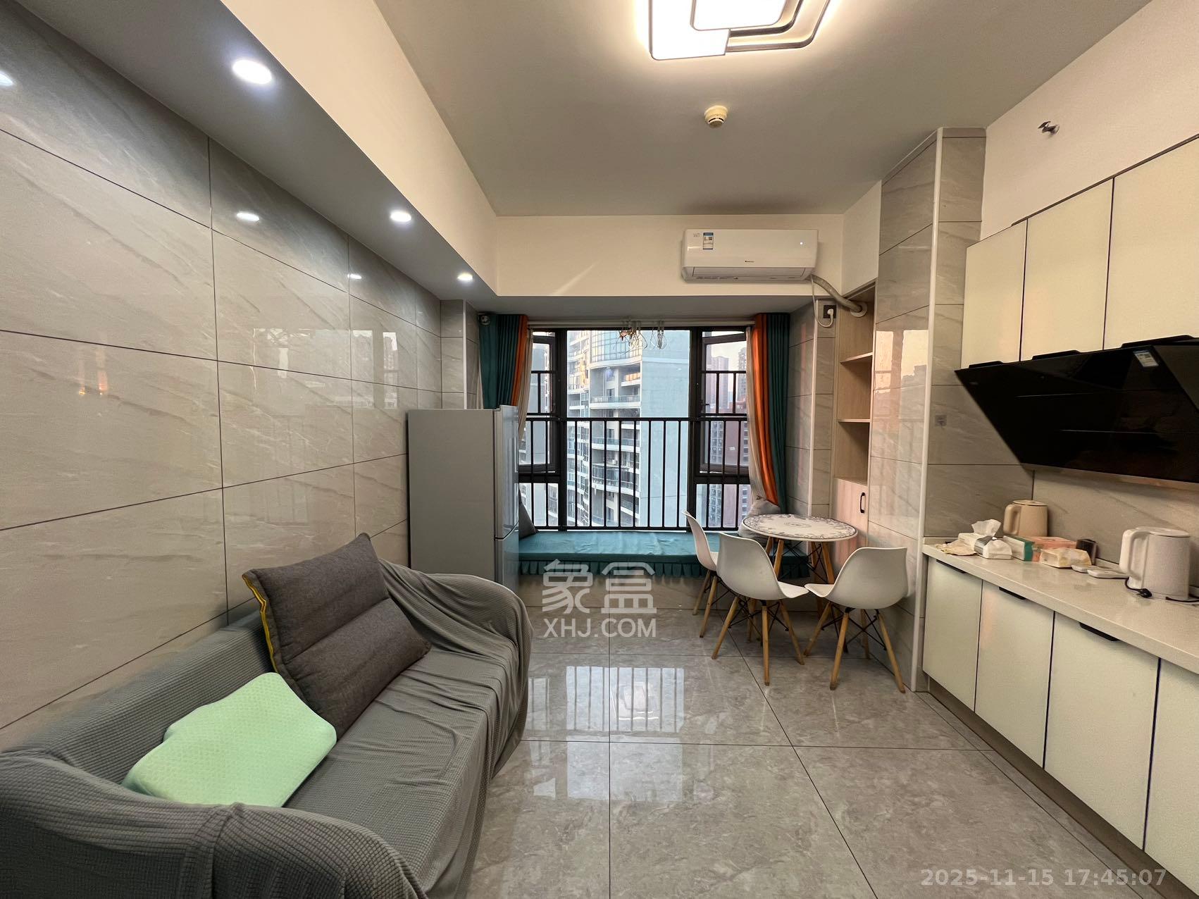 复地星光天地  2室1厅1卫    2800.0元/月