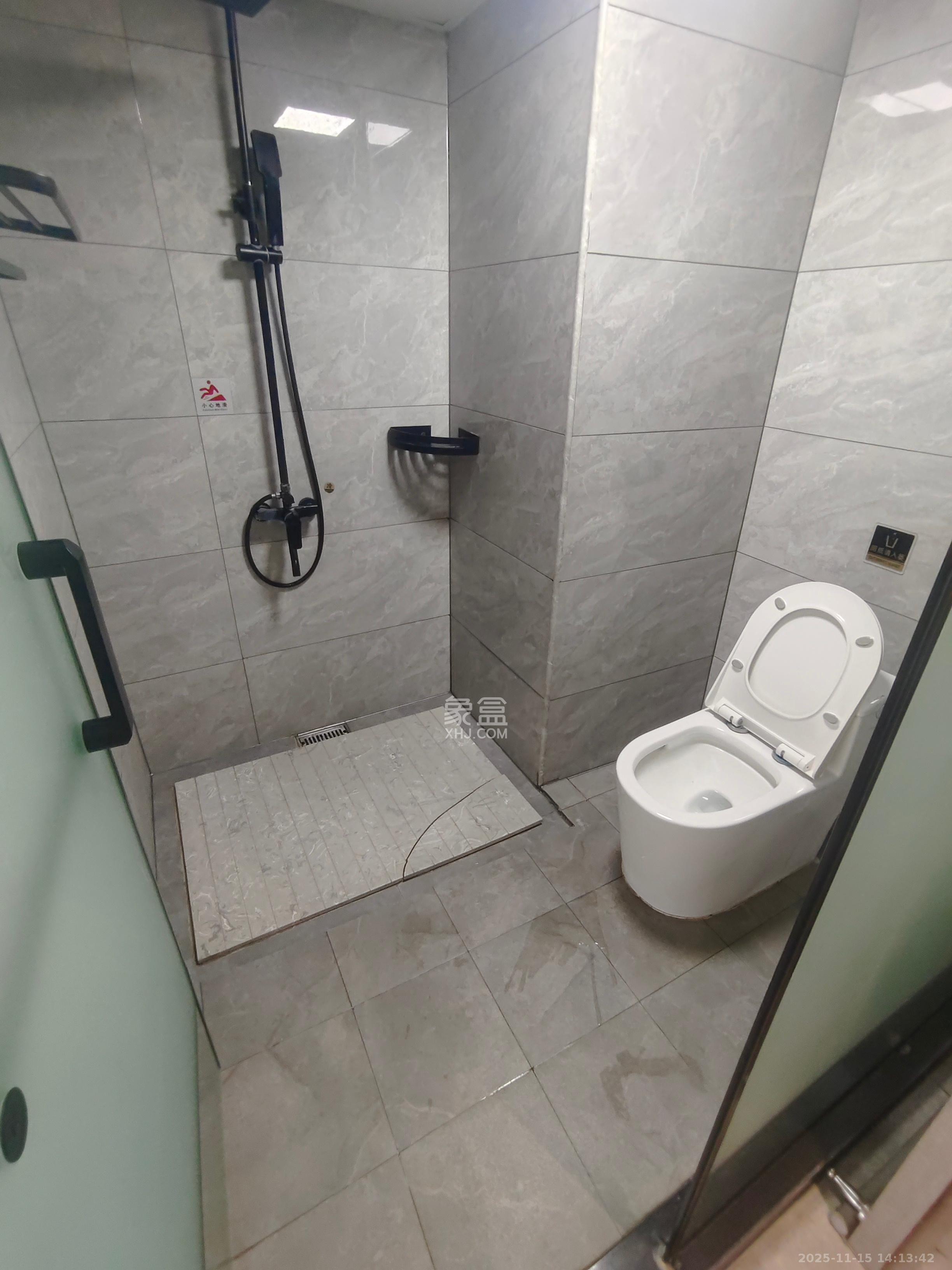 东宸19公馆 1室1厅1卫 2000.0元/月 东宸19公馆 1室1厅1卫 2000.0元/月室内图