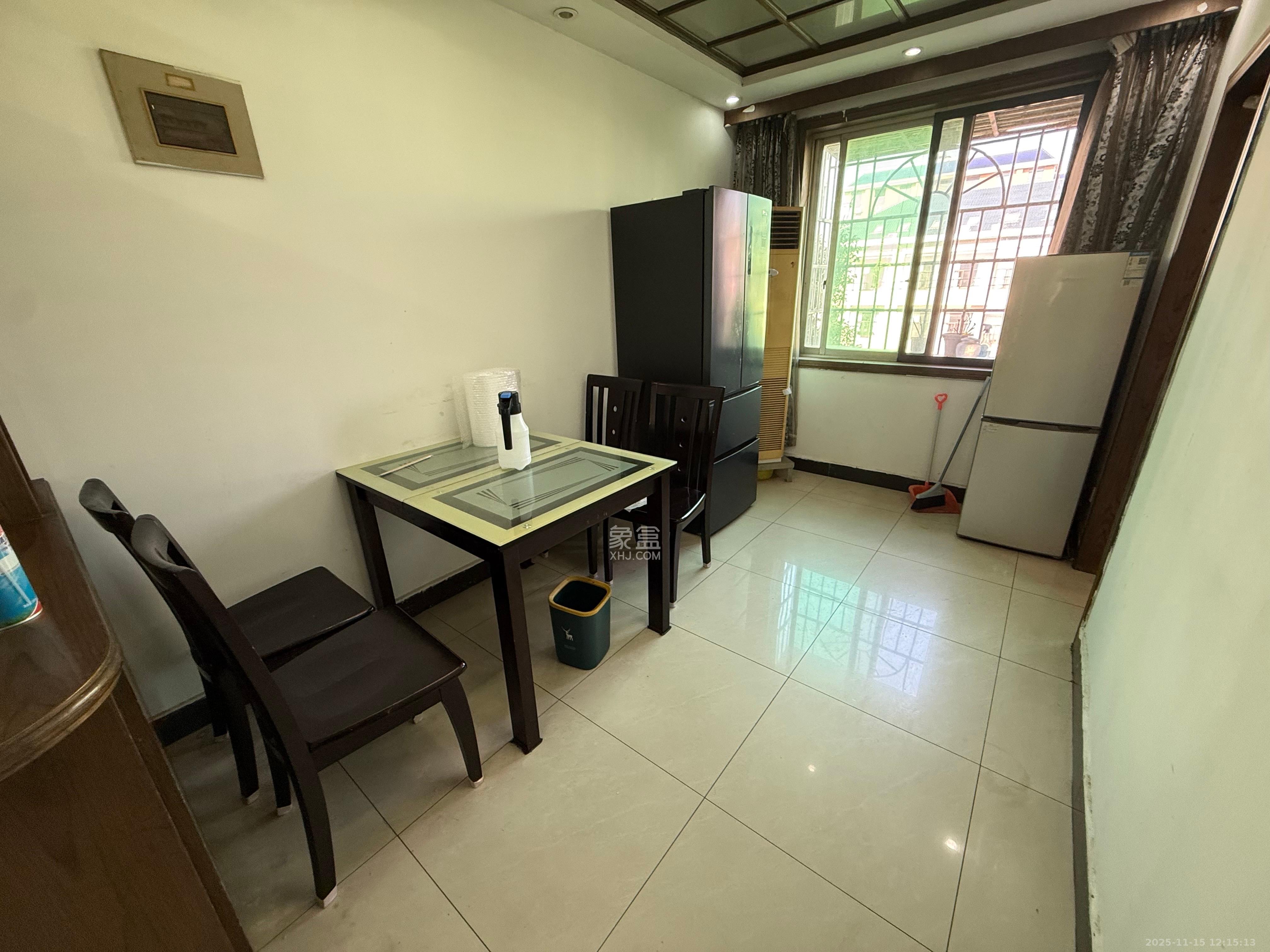 马王堆陶瓷建材新城  2室2厅1卫    1600.0元/月室内图