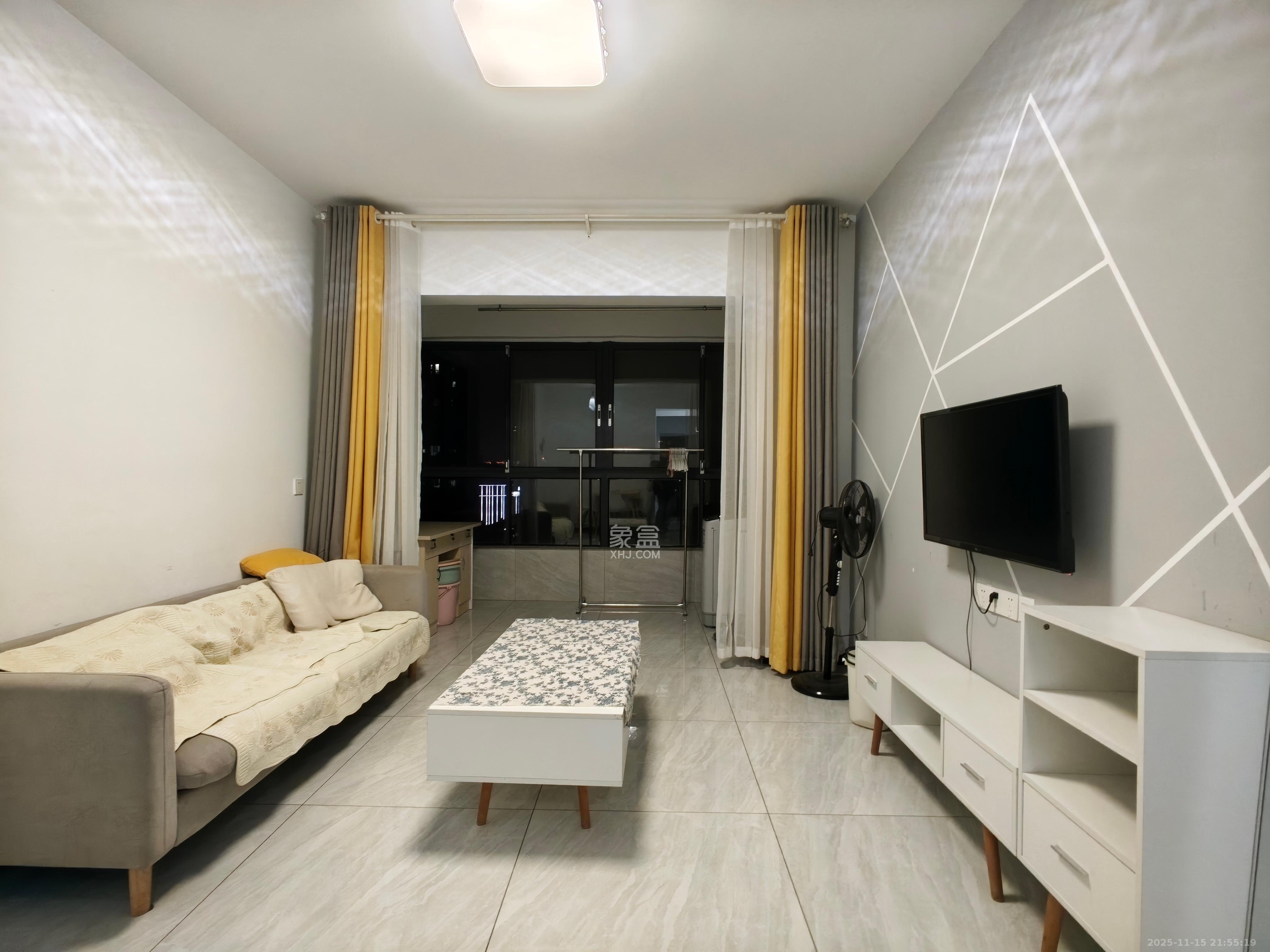 钱隆世家  2室1厅1卫    2200.0元/月