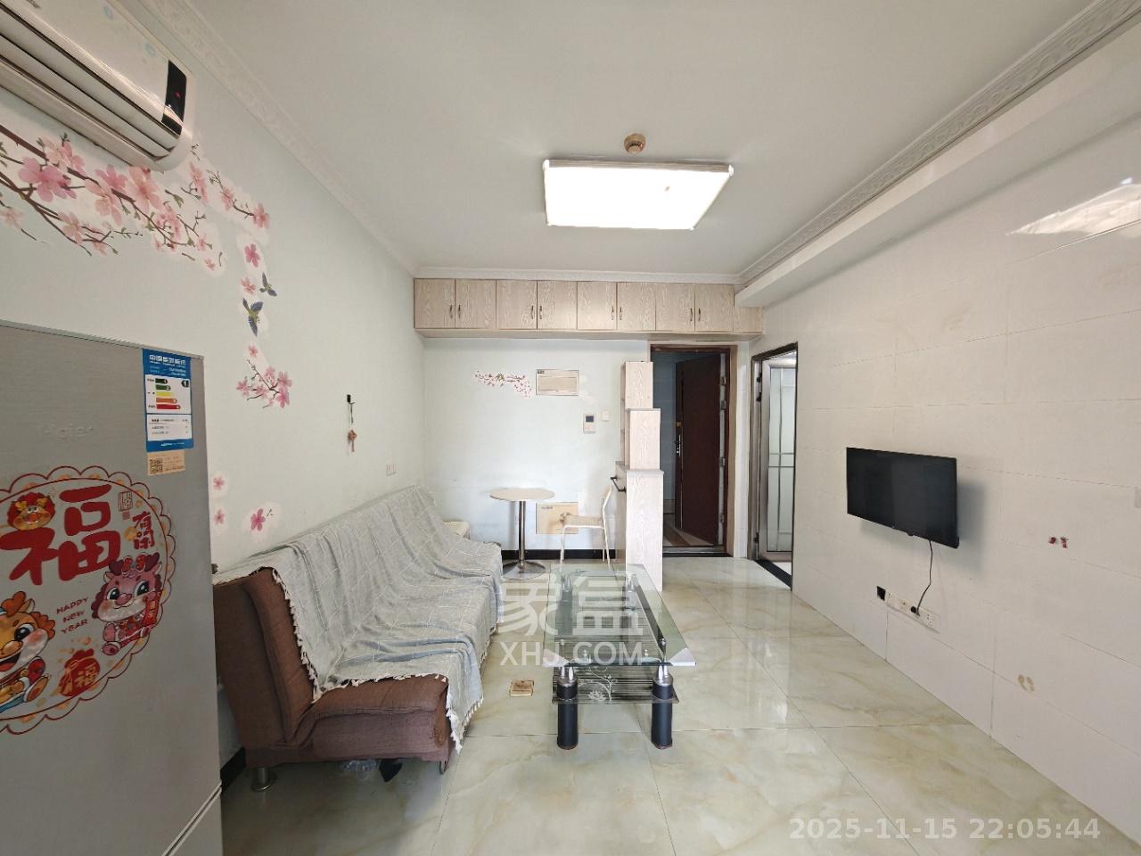 达美D6区  1室1厅1卫    1900.0元/月室内图