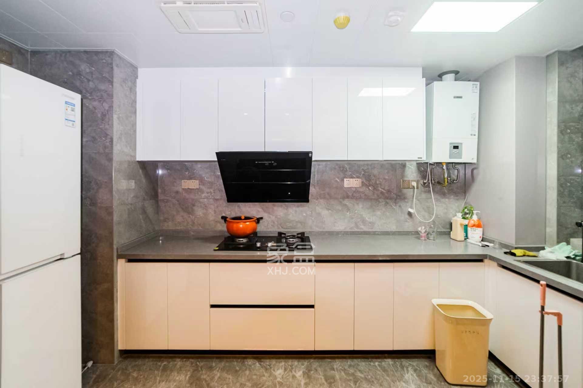 北辰瀚江府  4室2厅2卫    11000.0元/月室内图