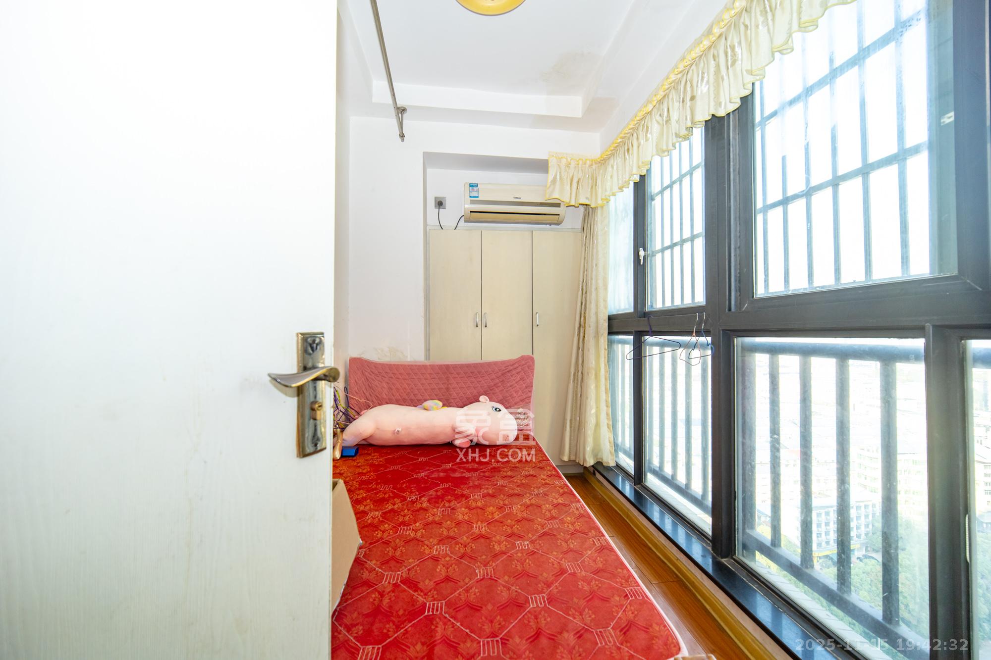 尚都花园城  2室1厅1卫    26.6万卧室