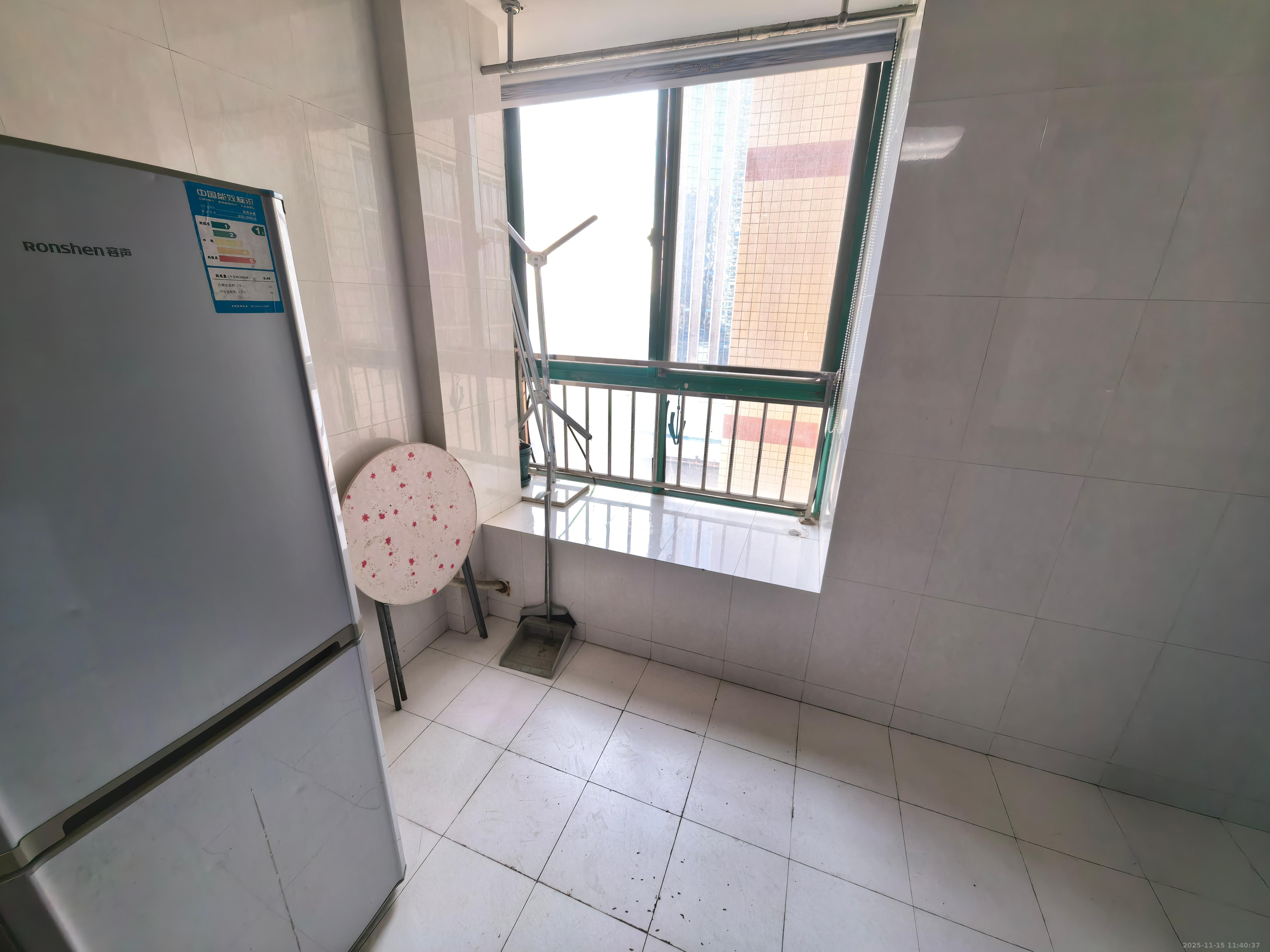 明城公寓 1室1厅1卫 1050.0元/月 明城公寓 1室1厅1卫 1050.0元/月室内图