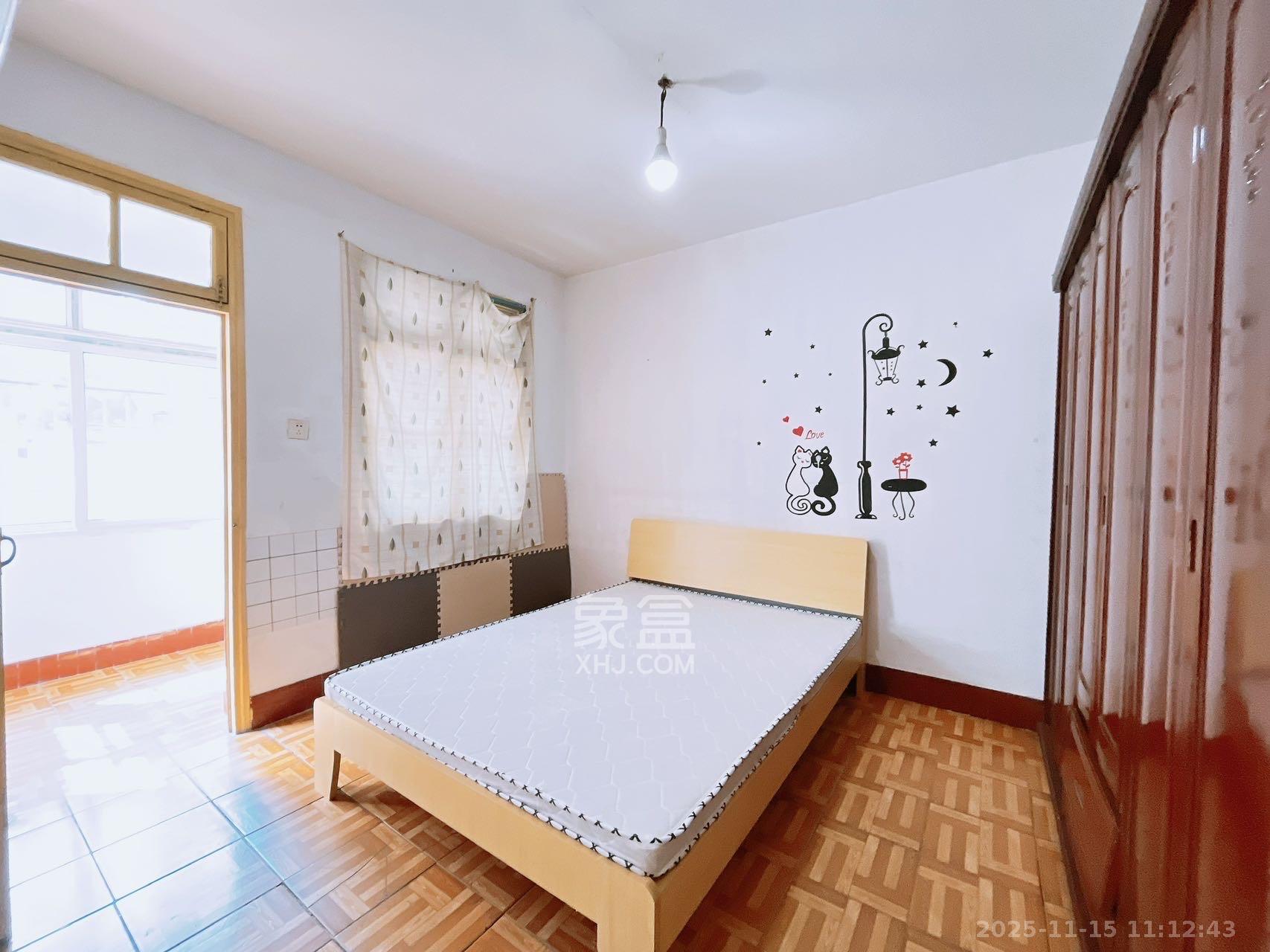 景园小区  2室1厅1卫    1800.0元/月室内图