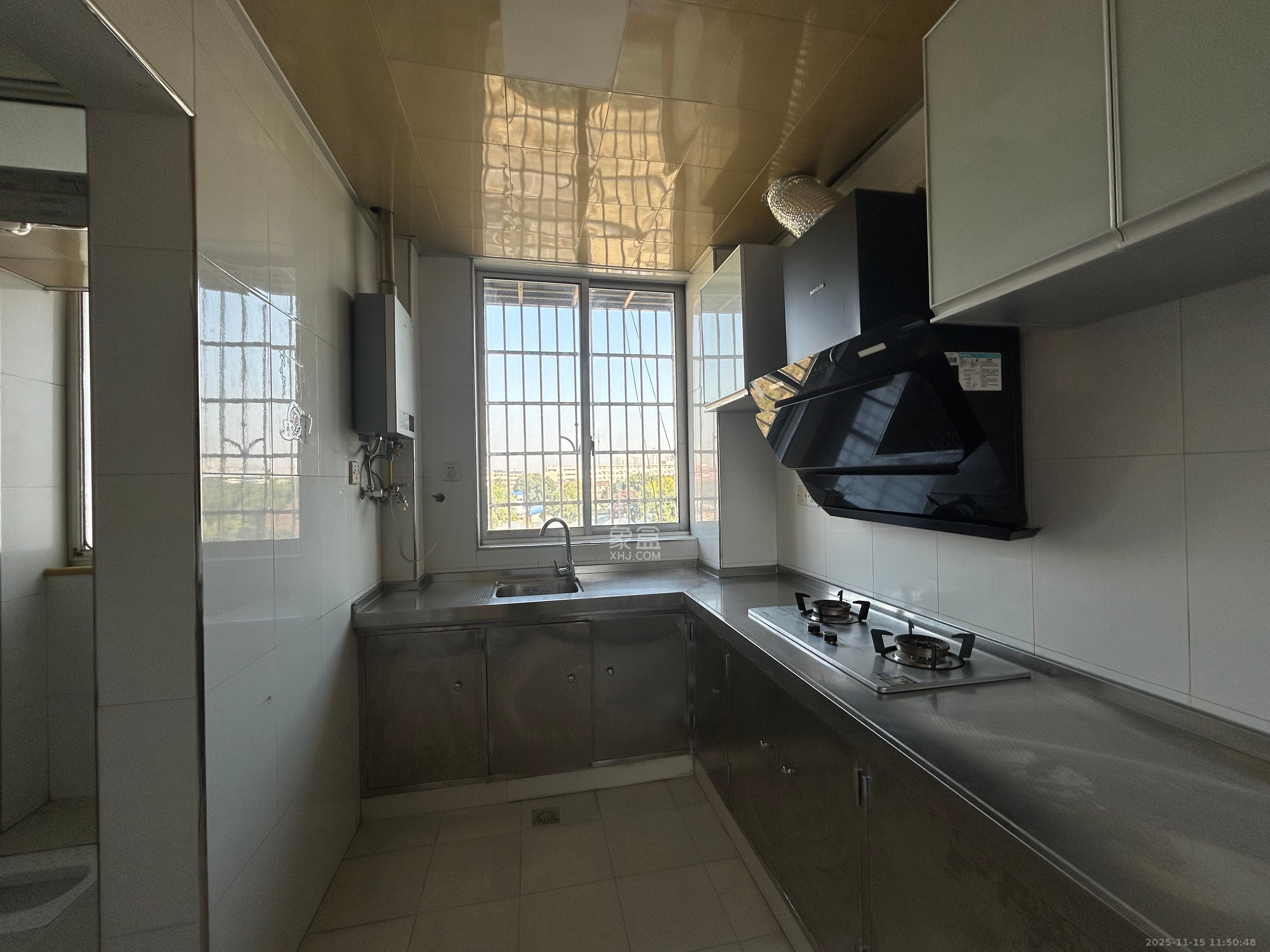 泉水塘小区  3室2厅1卫    1700.0元/月室内图