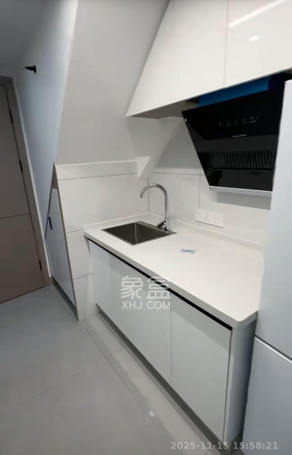 保利恒伟时光印象  1室0厅0卫    1200.0元/月室内图