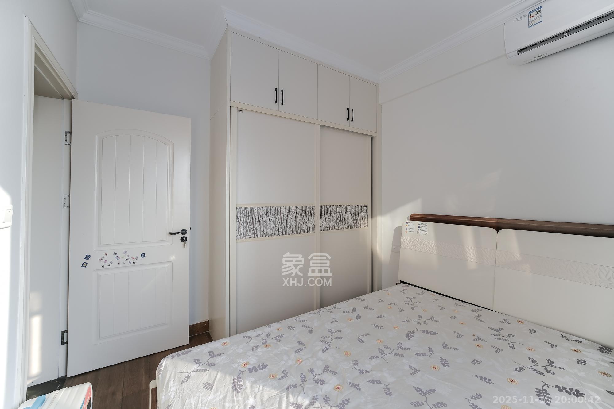 保利香槟国际 3室2厅1卫 66.8万 保利香槟国际 3室2厅1卫 66.8万卧室