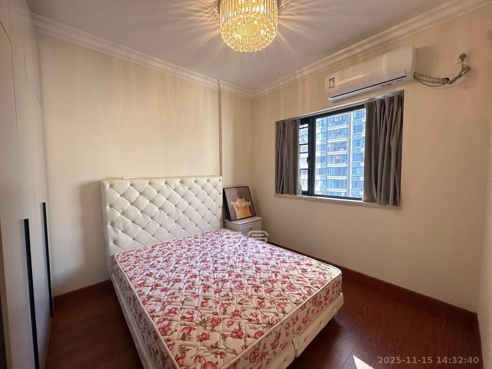 恒大雅苑 3室2厅2卫 3500.0元/月 恒大雅苑 3室2厅2卫 3500.0元/月室内图